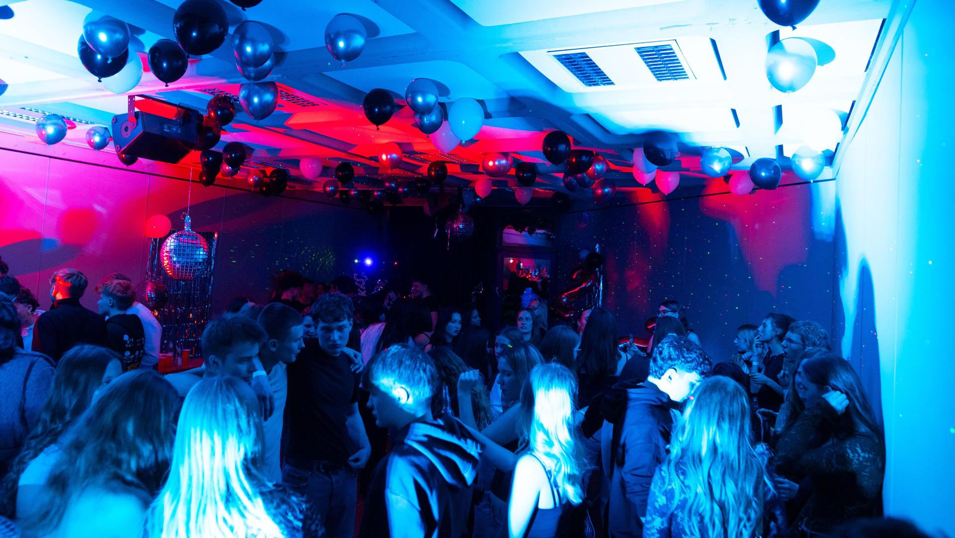 W-Seminar Abgabe Party im Elly (Bild: Hannes Stock)