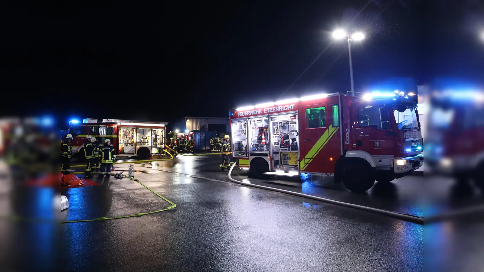 In Oberwildenau fand eine groß angelegte Einsatzübung der Feuerwehr statt. (Bild: Alexander Kleber)