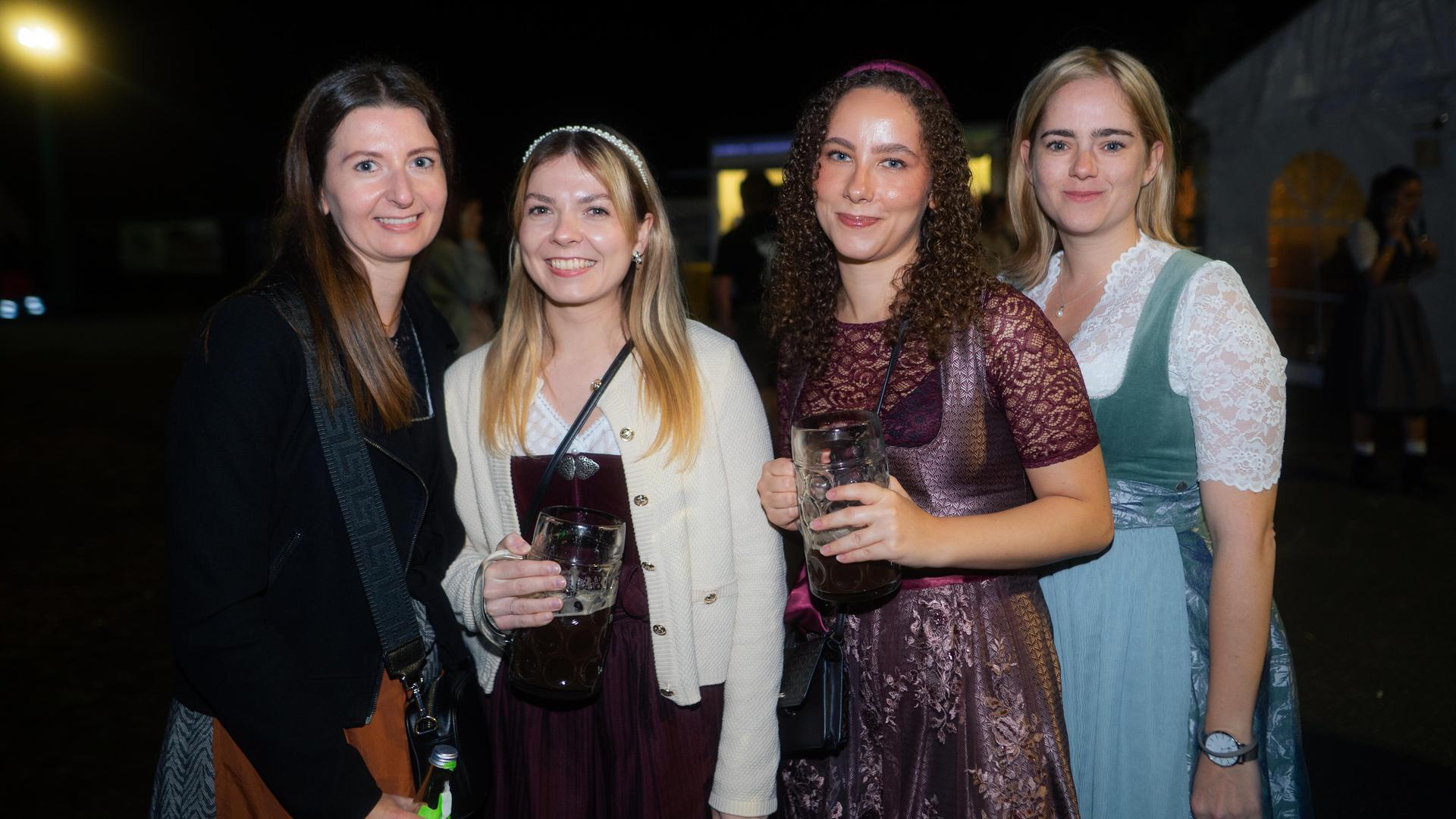 Wernberg feiert Kirwa, die Stoapfälzer Spitzbuam liefern die Musik zum Fest. (Bild: Hannes Stock)