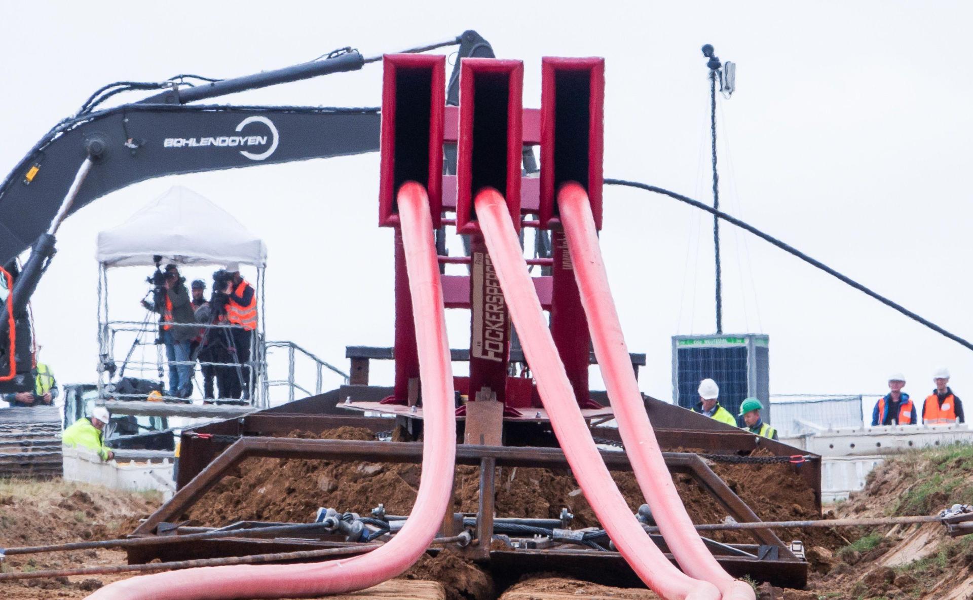 Im Oktober starten die Fällarbeiten für den Südost-Link zwischen Marktredwitz und Pfreimd. (Symbolbild: Christophe Gateau/dpa)