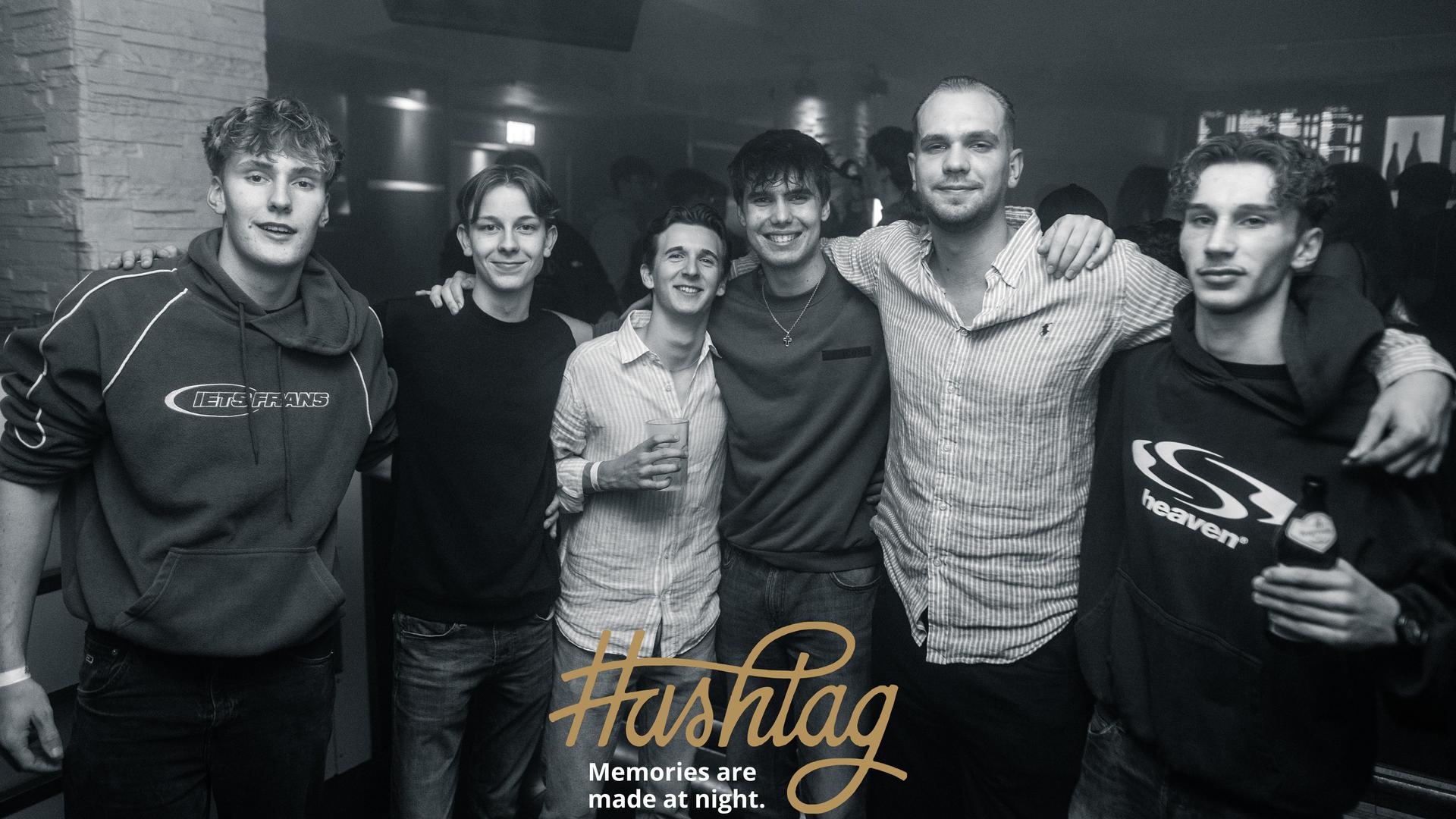 Am Dienstag wurde im Hashtag die Abgabe der Seminararbeiten gefeiert.  (Bild: Hannes Stock)