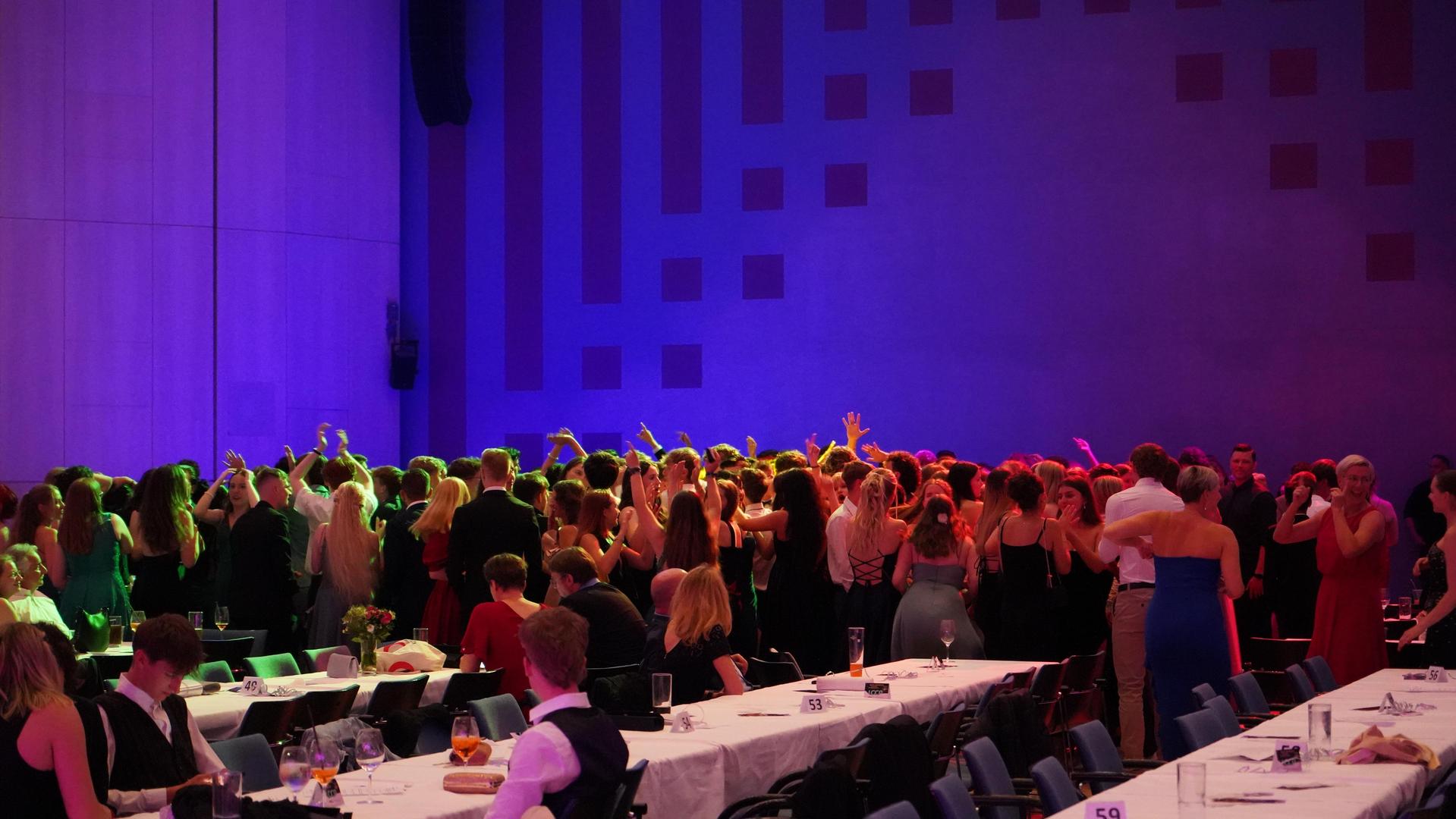 So war der Abiball 2024 in Weiden. (Archivbild: mcl)
