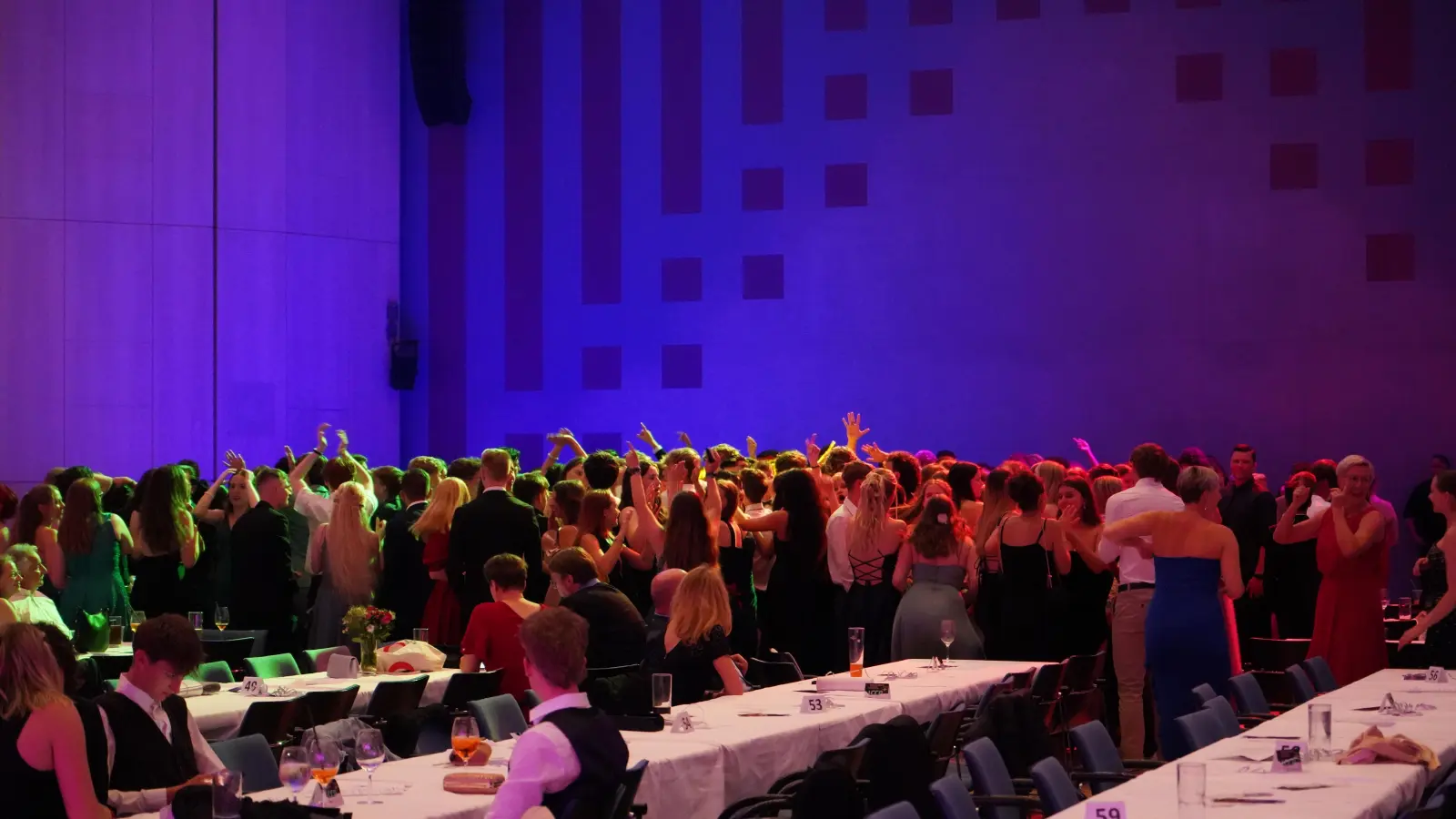 So war der Abiball 2024 in Weiden (Archivbild: mcl)