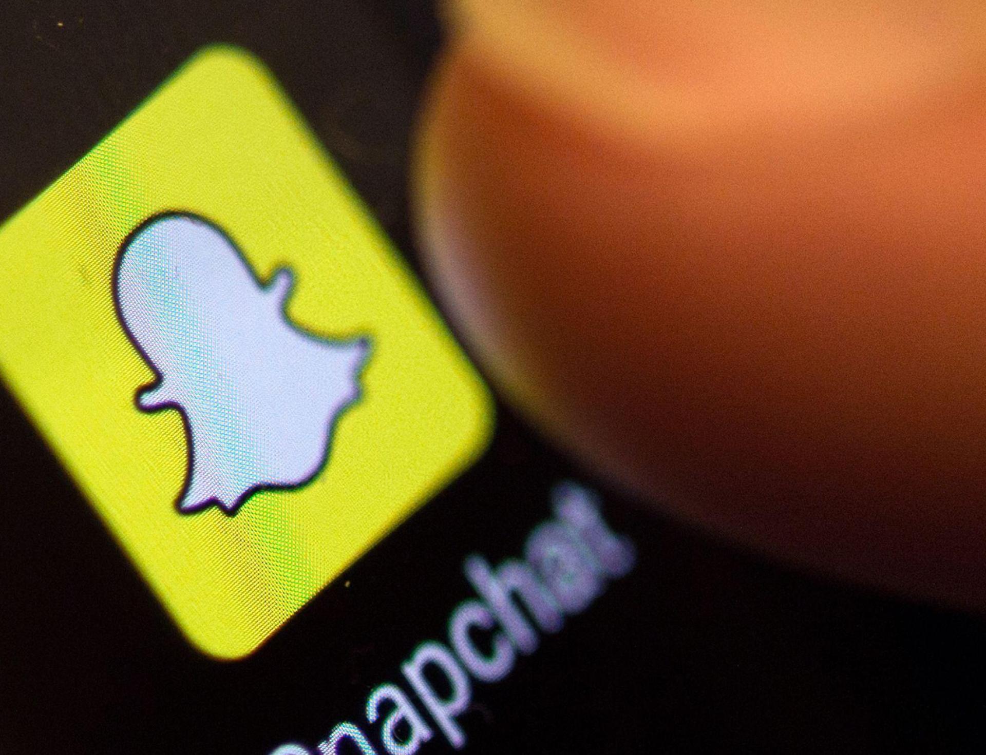 Snapchat plant, die Vorgaben der Regierung ab dieser Woche umzusetzen. (Symbolbild) (Bild: Patrick Seeger/dpa)