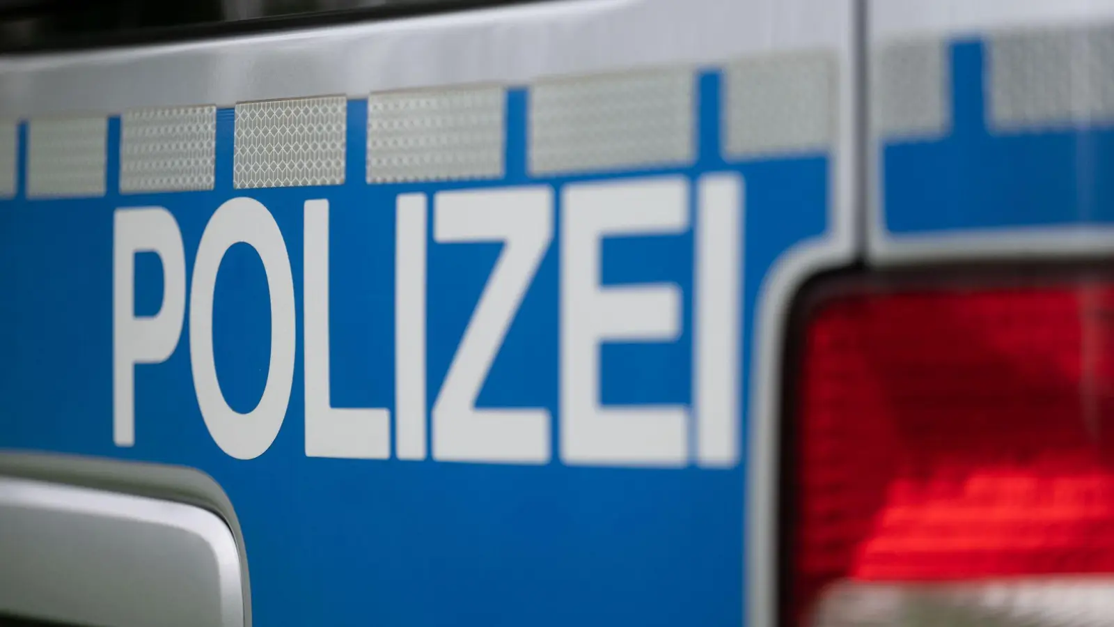 Ein Verfahren wegen Vortäuschens einer Straftat wurde nun eingeleitet. (Symbolbild) (Bild: Marijan Murat/dpa)
