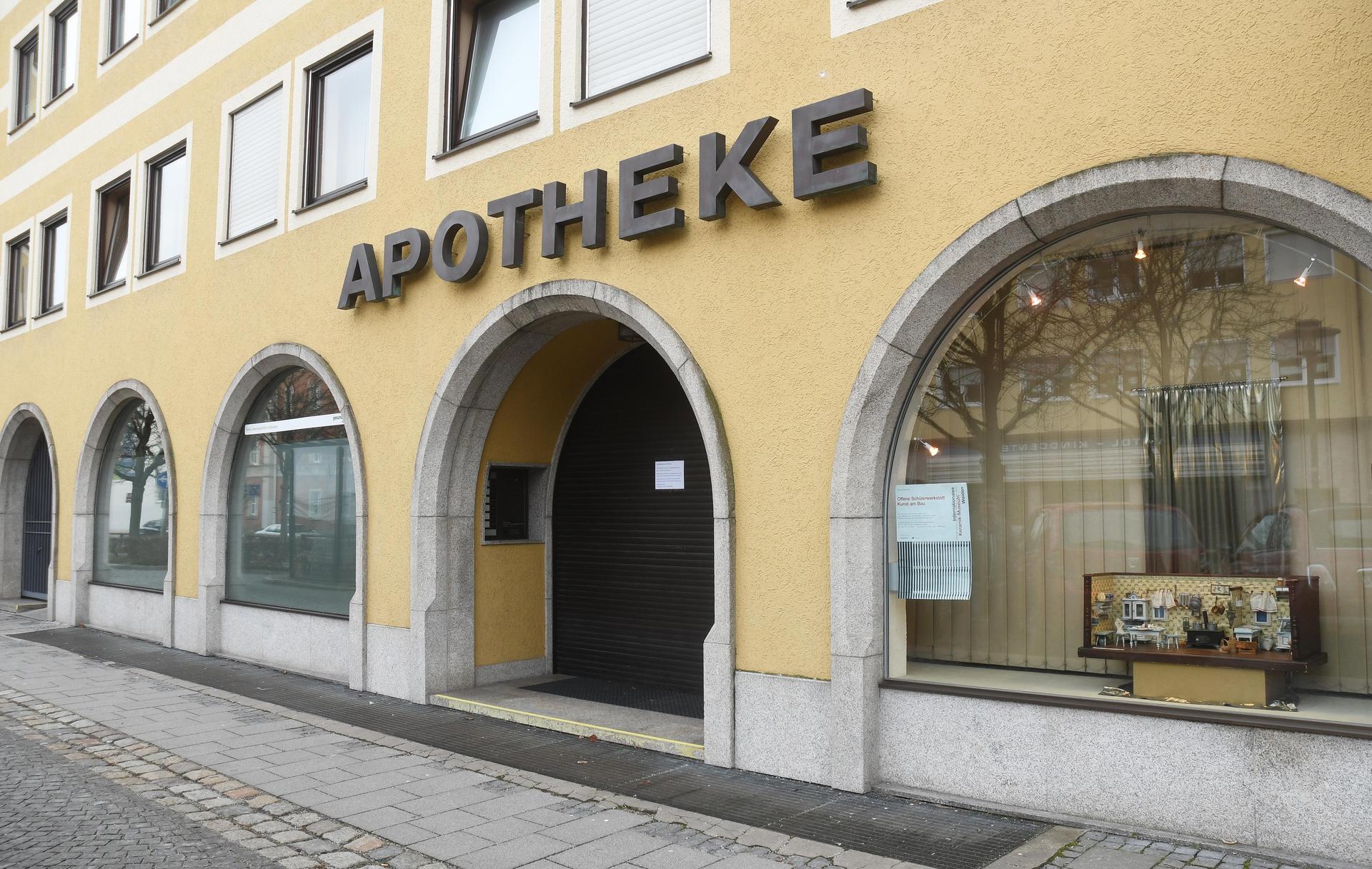 Die Apotheke an der Allee in Weiden schloss zum 31. Dezember 2021. Seitdem standen die Räume leer. Bis Stefanie Quandt übernahm. (Archivbild: Gabi Schönberger)