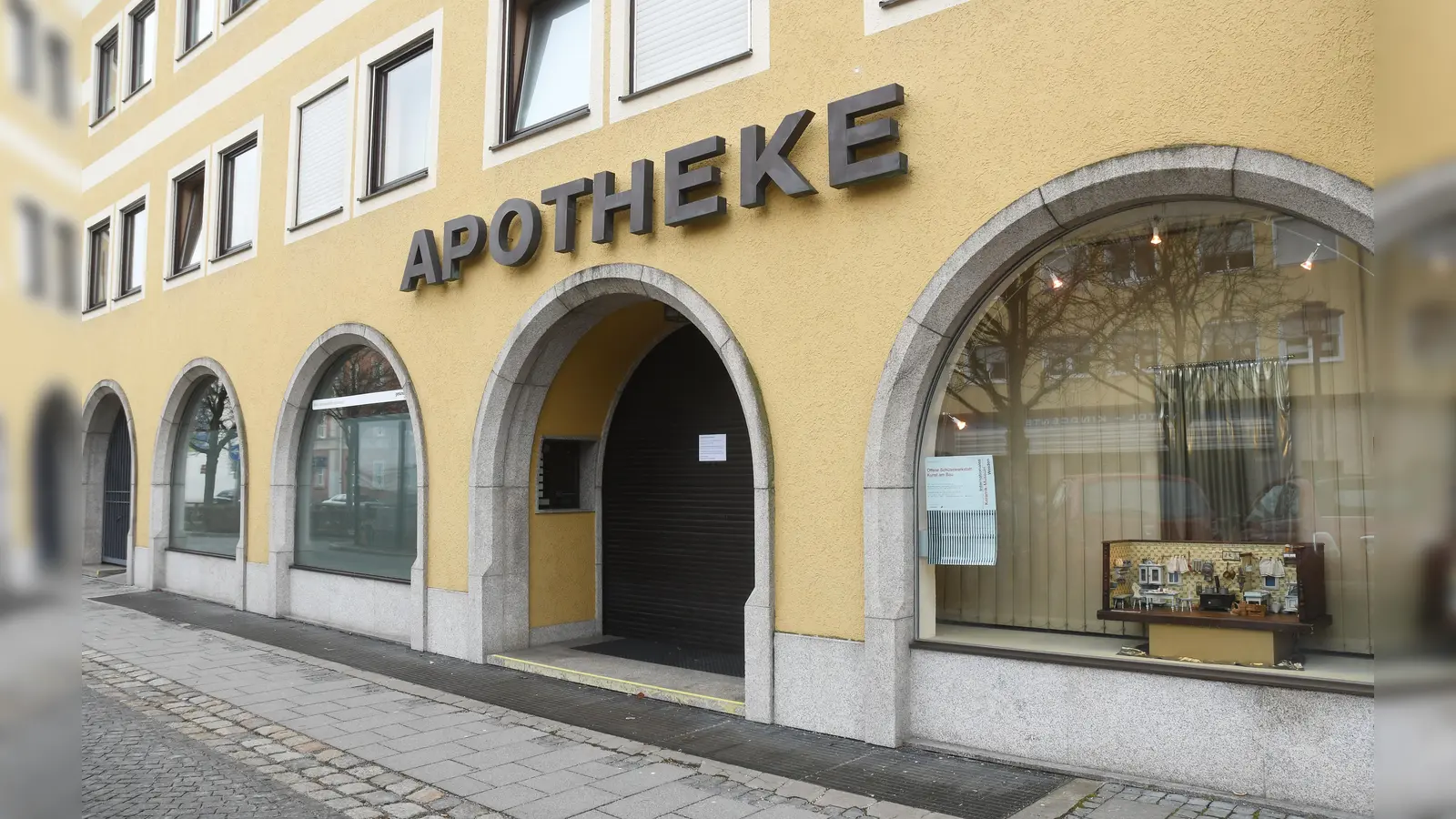 Die Apotheke an der Allee in Weiden schloss zum 31. Dezember 2021. Seitdem standen die Räume leer. Bis Stefanie Quandt übernahm. (Archivbild: Gabi Schönberger)