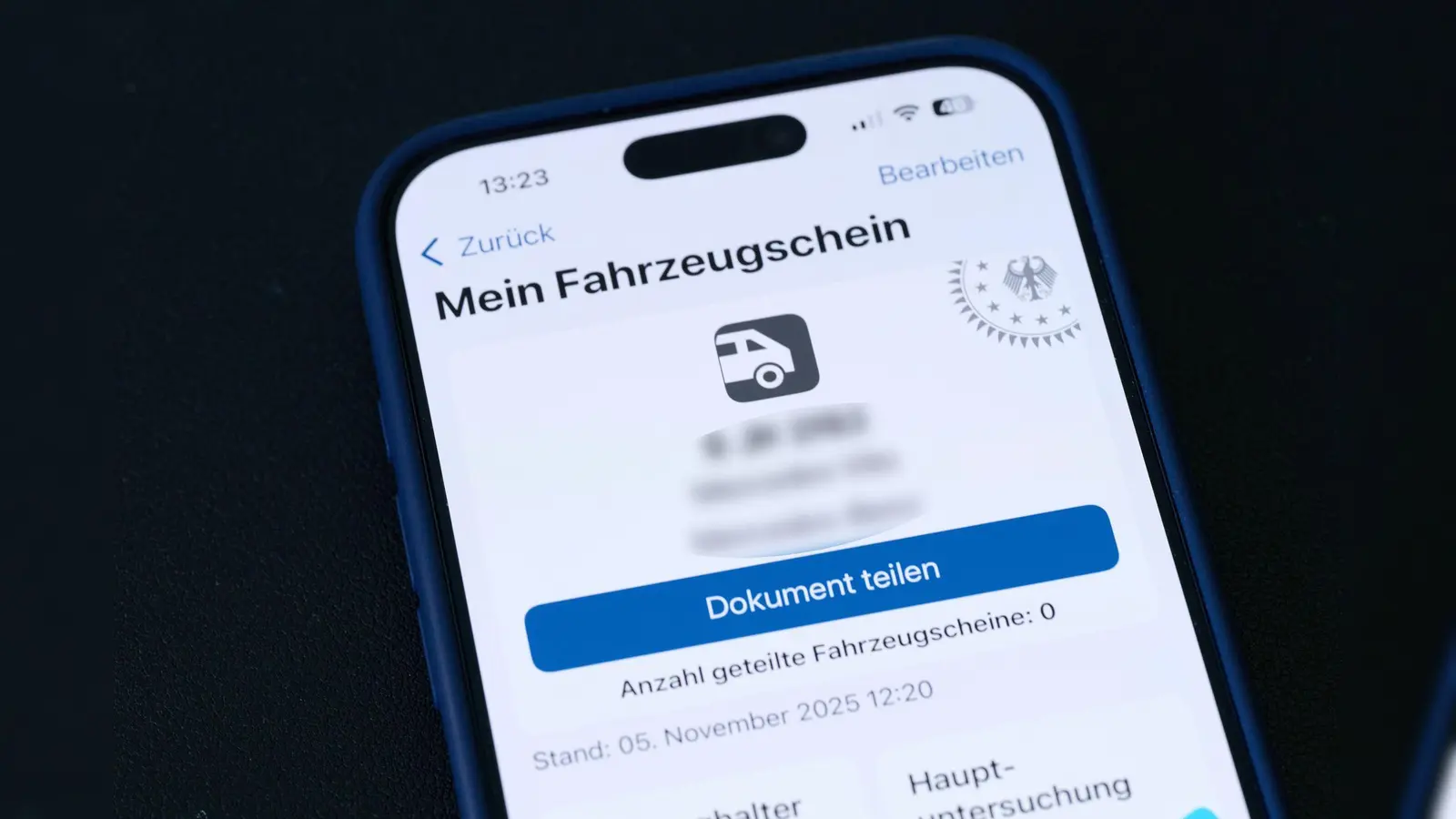 Das ist die neue App, in einer Testversion. (Bild: Jens Dudziak/dpa)