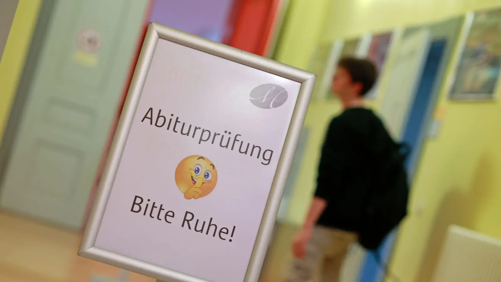 Im April starten in Bayern die ersten G-9-Abiturprüfungen. (Bild: Matthias Bein/dpa)