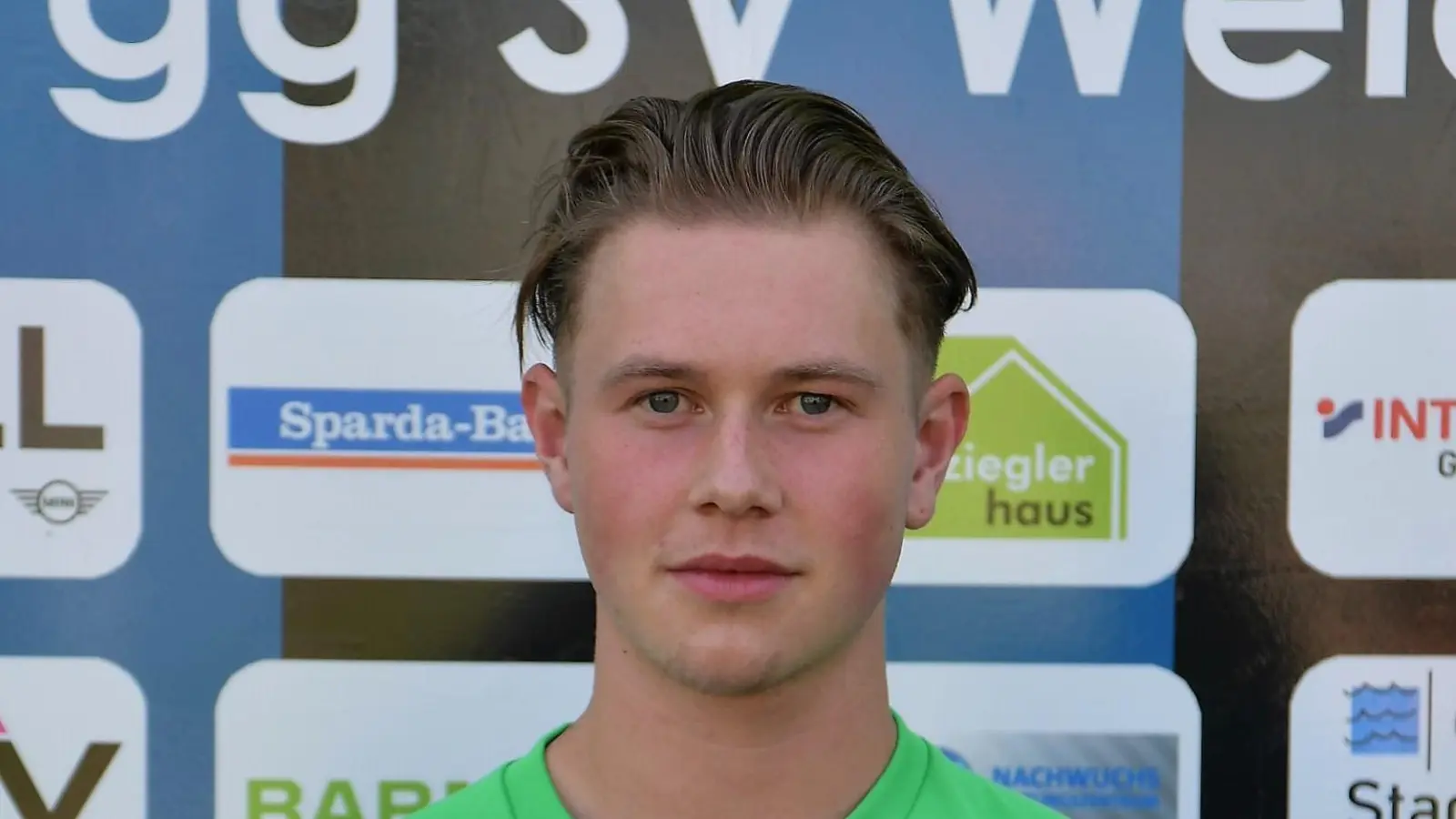 Torwart Max Wißmann gehörte bereits in der Saison 23/24 zum Aufgebot der SpVgg SV Weiden.  (Archivbild: Nachtigall)