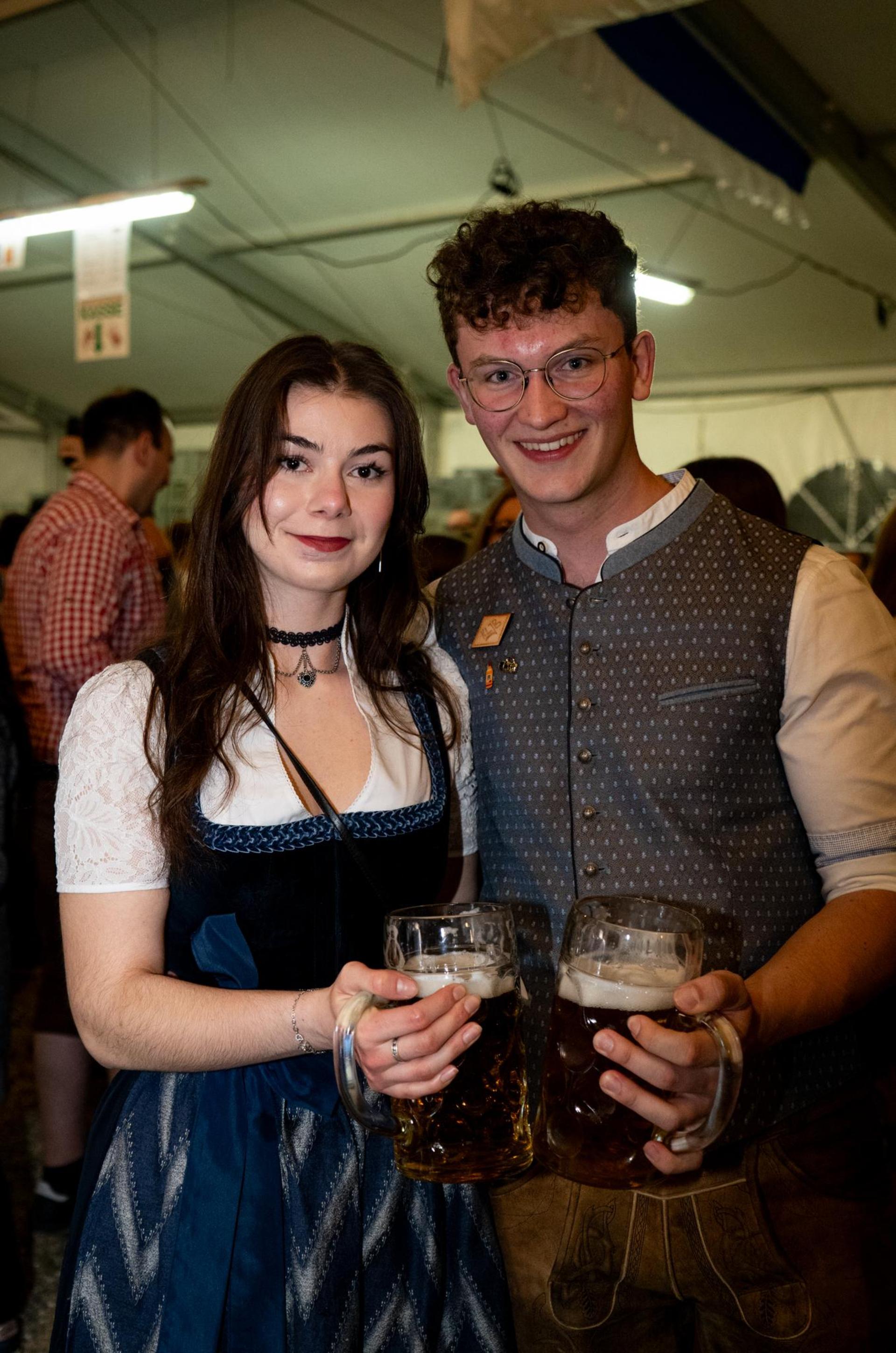 Je später der Abend, desto schöner die Gäste auf dem KKWU. (Bild: knz)