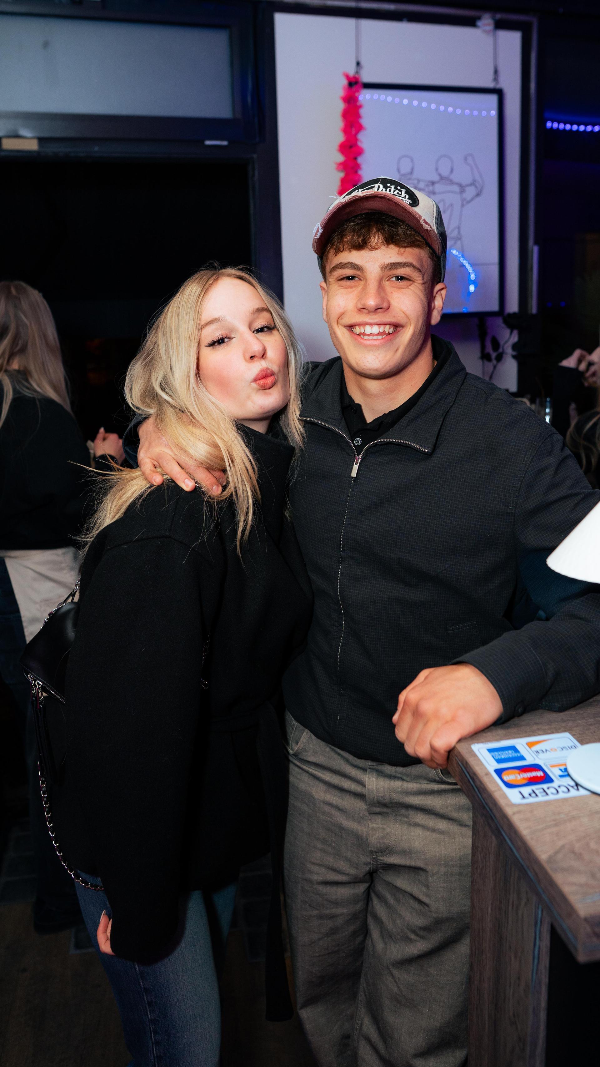 Die SantoRino-Bar in Weiden war für viele die erste Station eines ereignisreichen Wochenendes. (Bild: Hannes Stock)