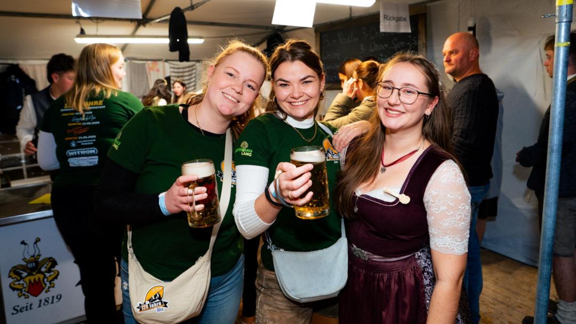 Unser Fotograf war für euch auf der Kirwa in Schwarzenbach. (Bild: Hannes Stock)