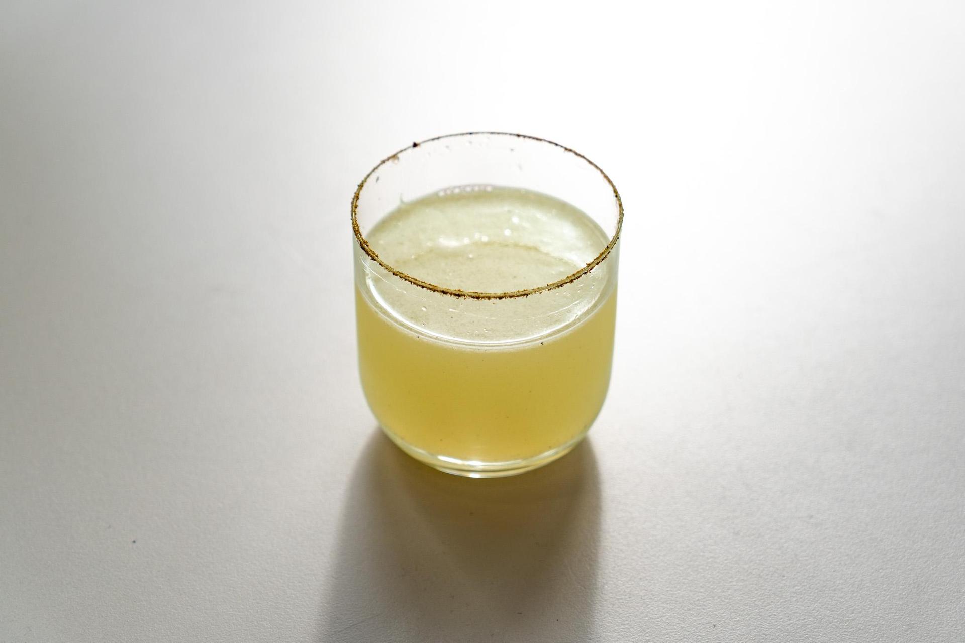 Limette und Birne - so gehört sich das im Frühspät-Herbstsommer. (Bild: knz)