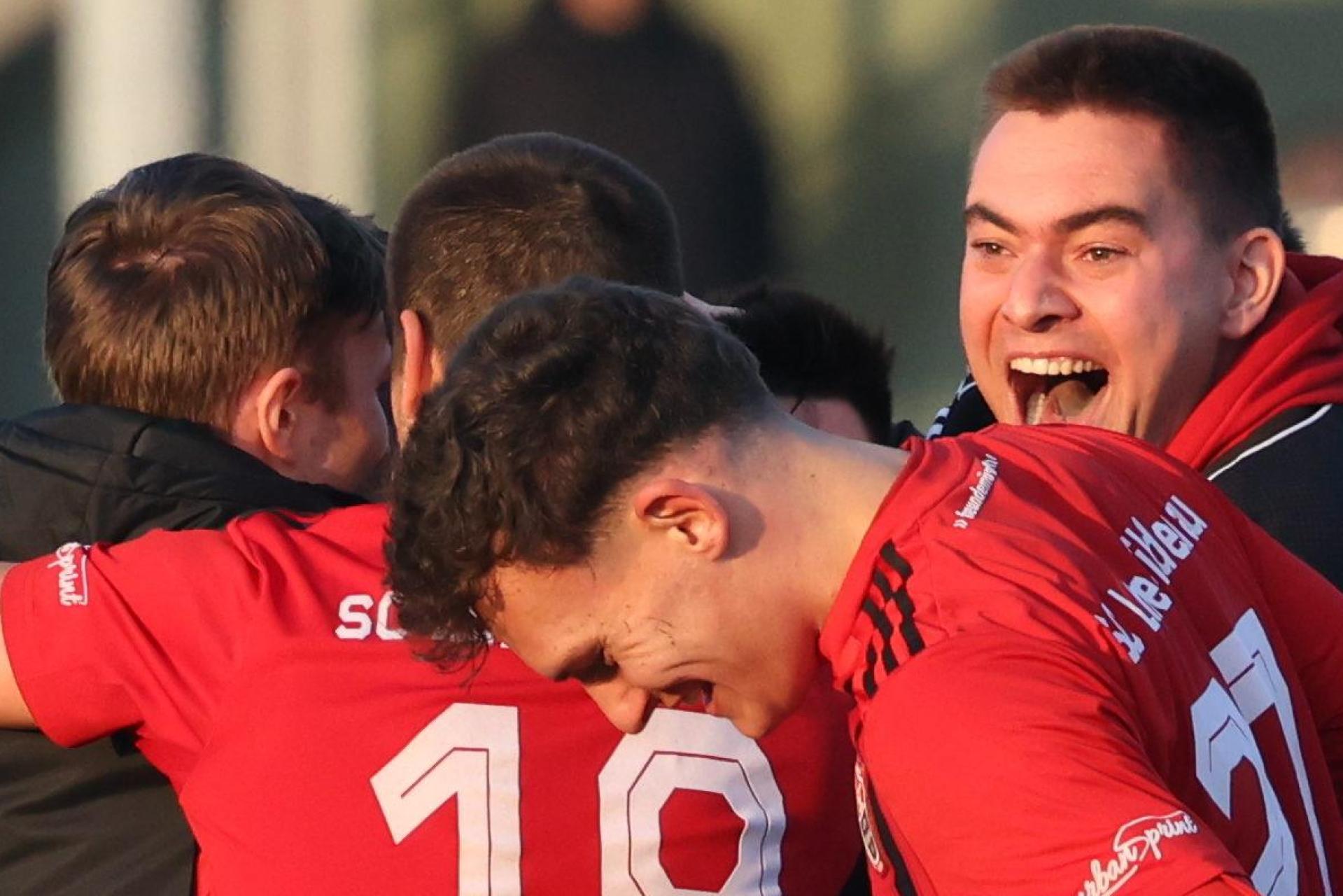 Der SC Luhe-Wildenau II will in der Saison 2025/26 in der Kreisliga Süd jubeln – genau wie Mitaufsteiger FC Weiden-Ost II. (Bild: Dieter Jäschke)