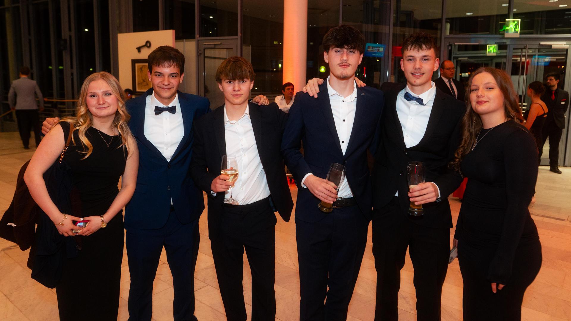 So war der Abschlussball der Realschulen in Weiden. (Bild: Hannes Stock)