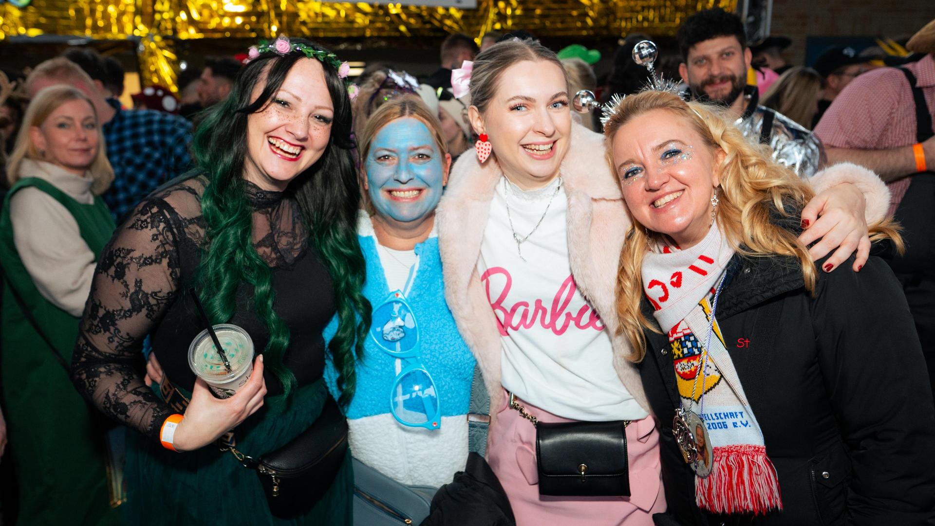 Am Sonntag wurde es bunt beim Pressather Faschingszug. (Bild: Hannes Stock)