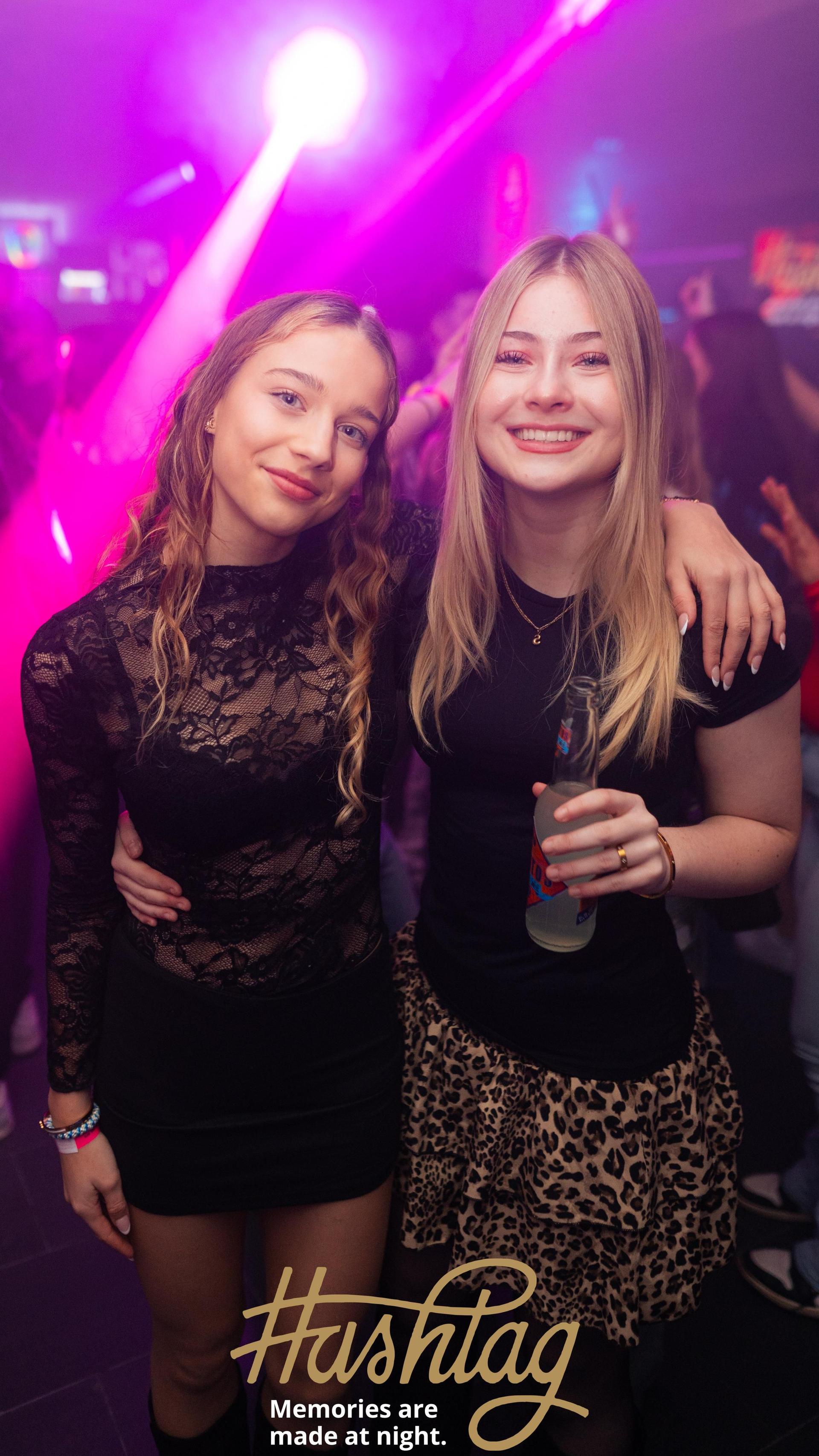 Am Freitag haben sich im Weidener Hashtag alle „SAINTS &amp; SINNERS” versammelt. (Bild: Hannes Stock)