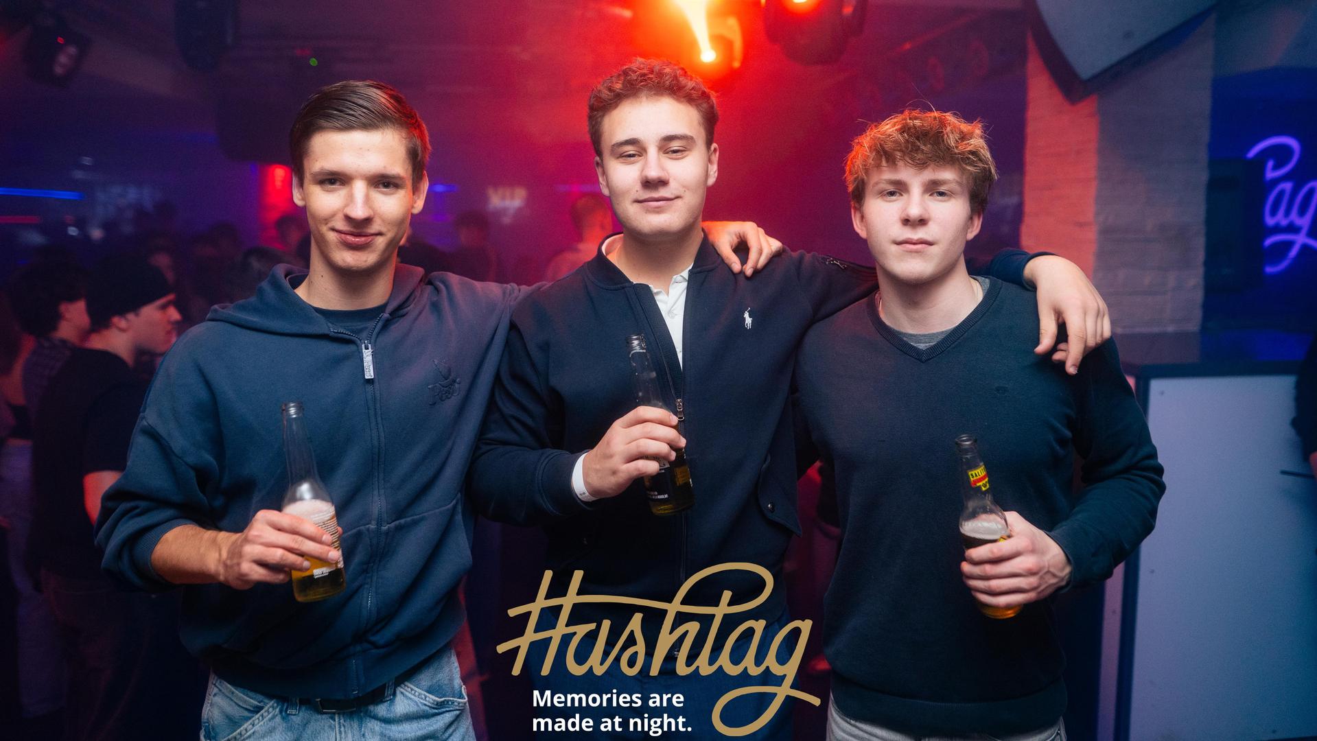 Am Dienstag wurde im Hashtag die Abgabe der Seminararbeiten gefeiert.  (Bild: Hannes Stock)