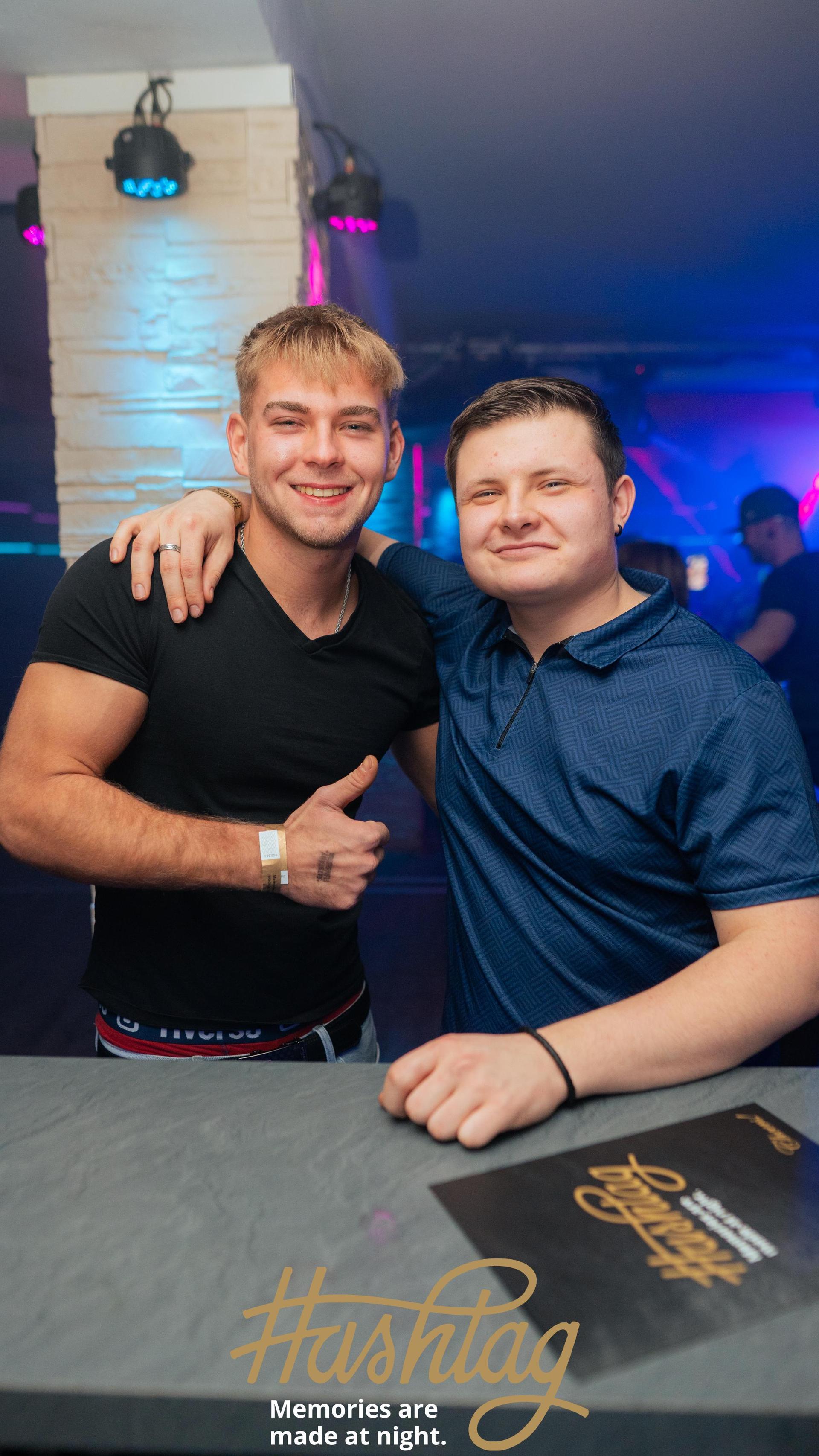 Am Freitag haben sich im Weidener Hashtag alle „SAINTS &amp; SINNERS” versammelt. (Bild: Hannes Stock)