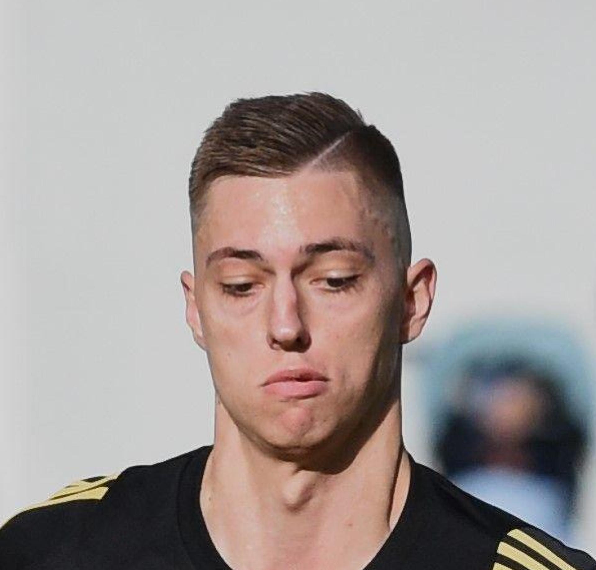 Der 2:3-Anschlusstreffer von Maximilian Hiltl (rechts/Szene aus einem früheren Spiel) war am Ende zu wenig für den SC Luhe-Wildenau in Bad Kötzting. (Bild: btg)