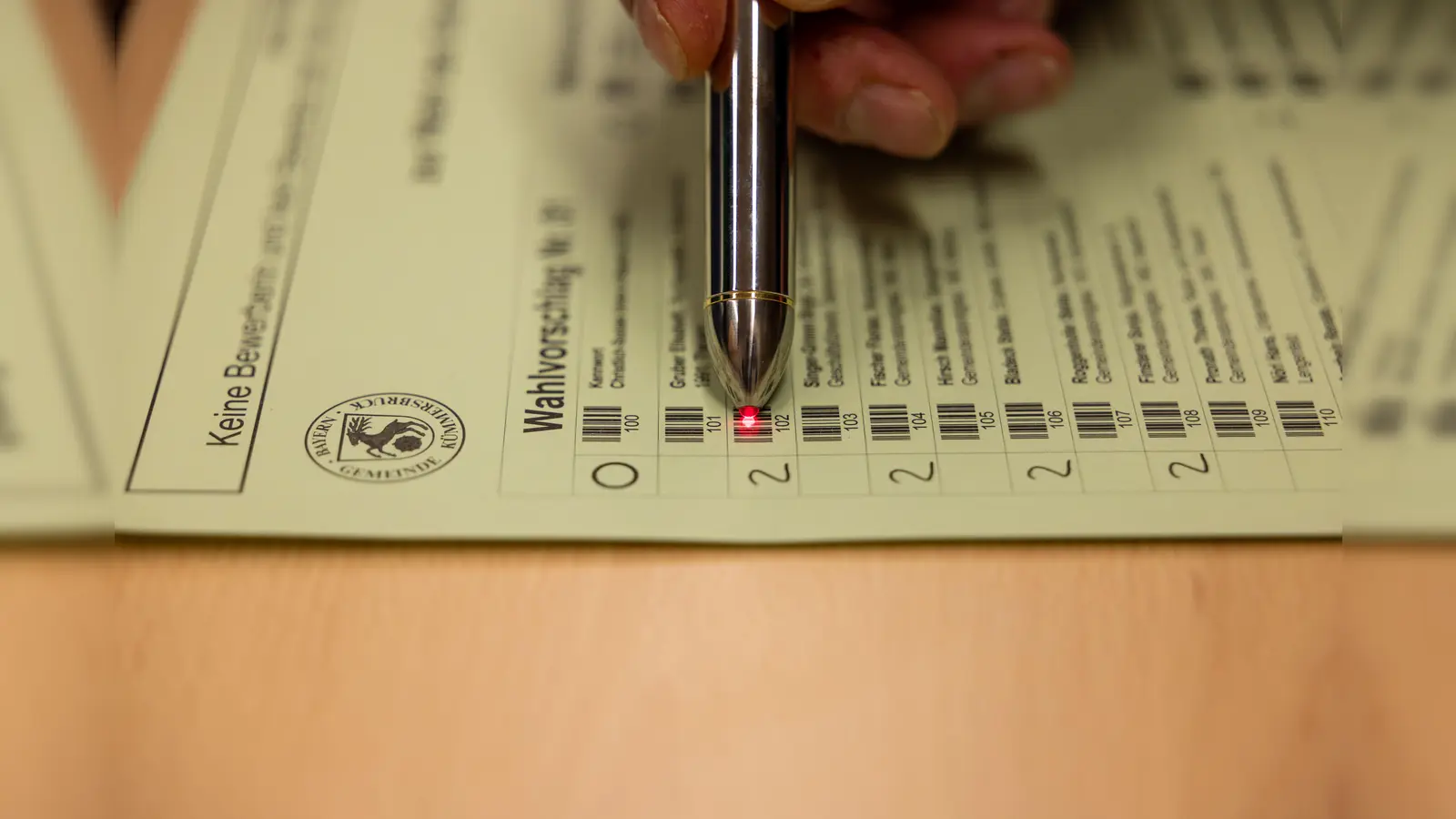In Neustadt/WN führte eine hakende EDV-Übertragung durch den überregionalen Softwareanbieter zu Verzögerung der Übermittlung der Ergebnisse der Kreistagswahl.  (Symbolbild: hbe)