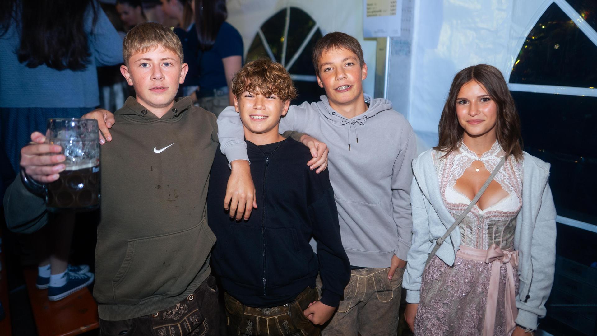 Wernberg feiert Kirwa, die Stoapfälzer Spitzbuam liefern die Musik zum Fest. (Bild: Hannes Stock)