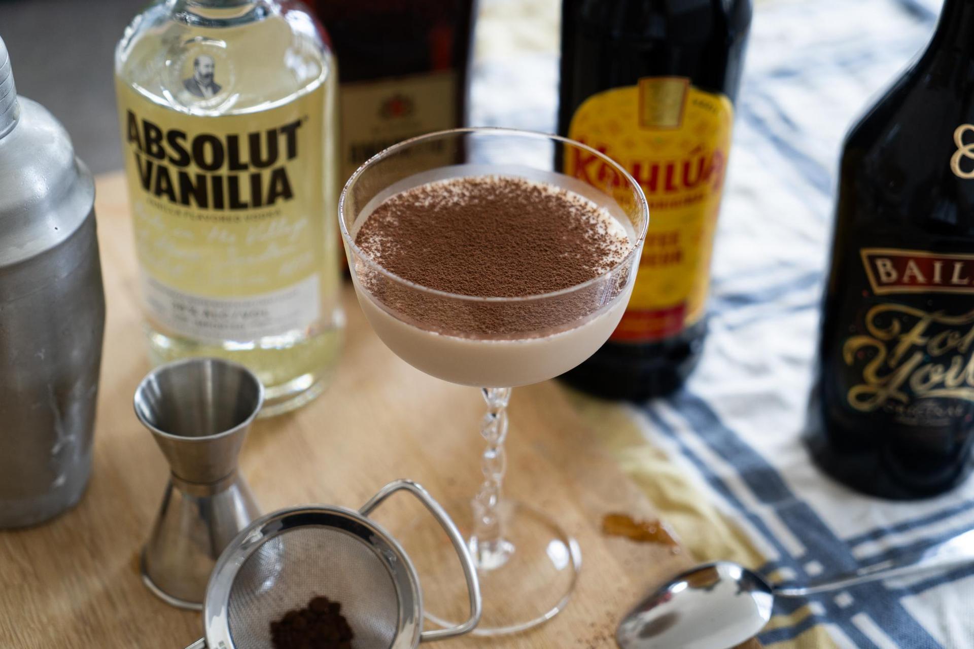 Warum Tiramisu, wenn man auch einen Tiramisu Martini haben kann? (Bild: knz)