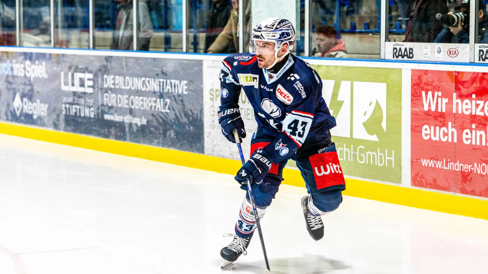 Fabian Ribnitzky bleibt bei den Blue Devils Weiden. (Bild: Elke Englmaier/exb)