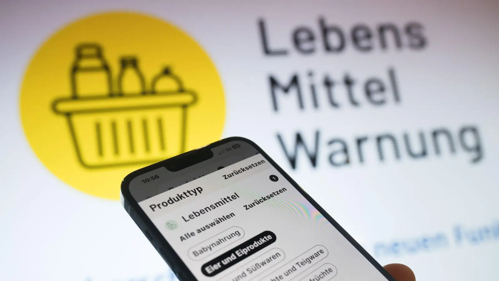 Ein italienisches Unternehmen hat eine Sardellenpaste zurückgerufen.  (Symbolbild: Sebastian Gollnow/dpa)