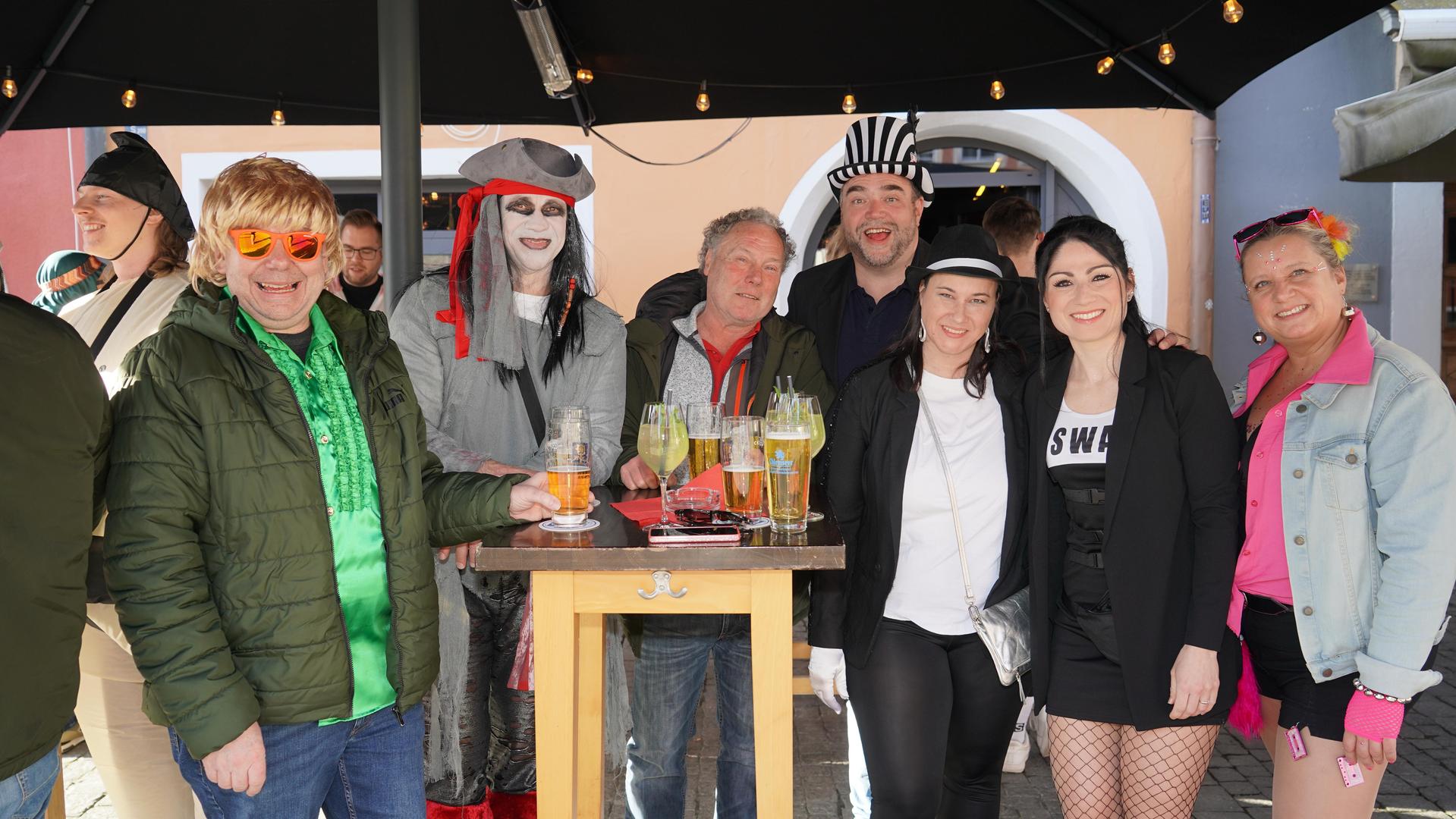 So war der Faschingsdienstag in der Weidener Innenstadt. (Bild: mcl)