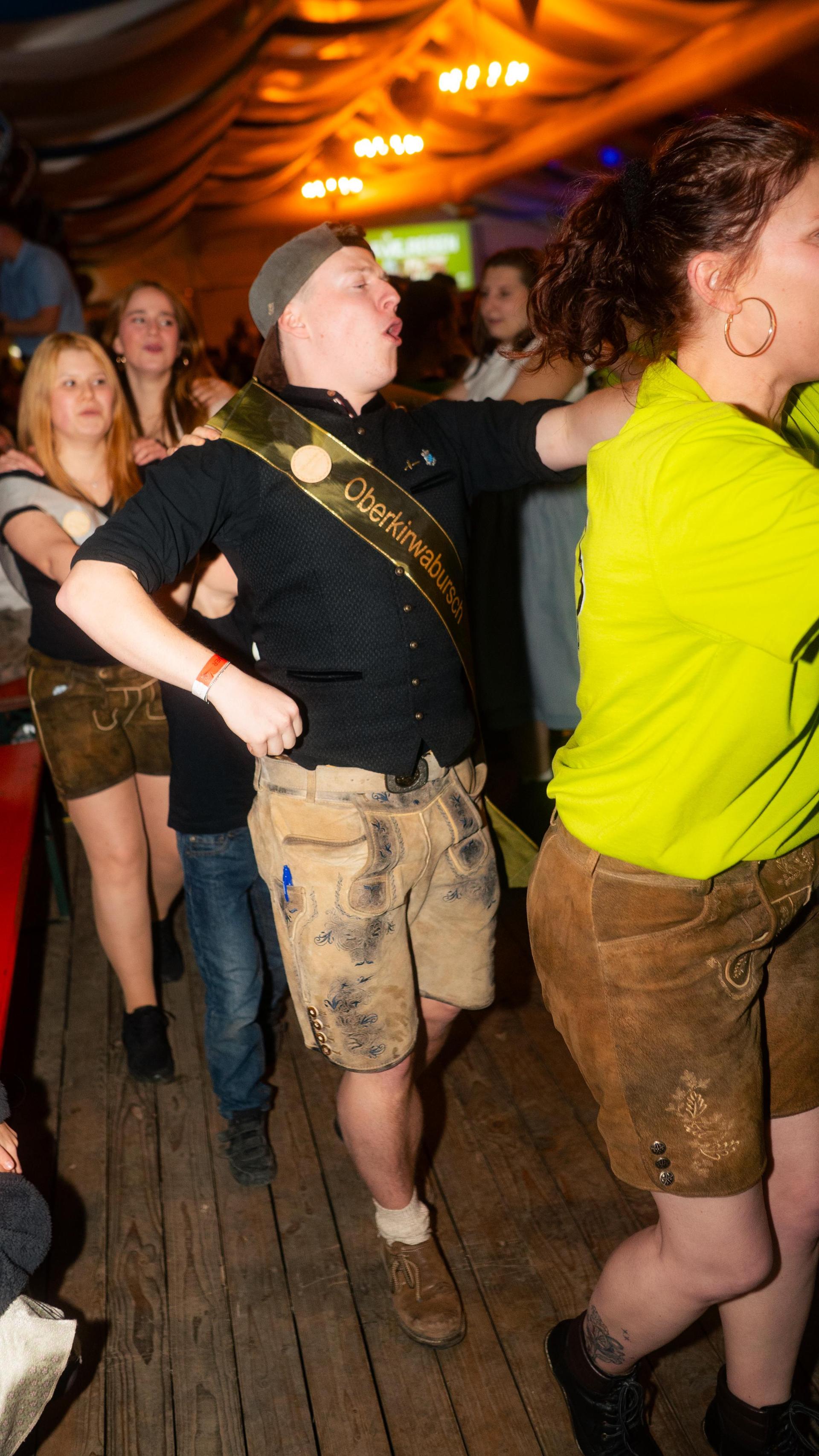 Alle Bilder vom Freitagabend auf der Kirwa in Weiherhammer. (Bild: Hannes Stock)