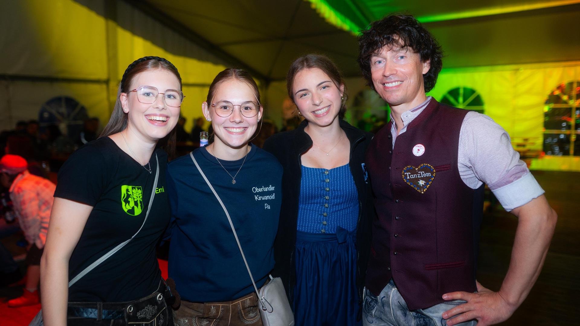 Wernberg feiert Kirwa, die Stoapfälzer Spitzbuam liefern die Musik zum Fest. (Bild: Hannes Stock)