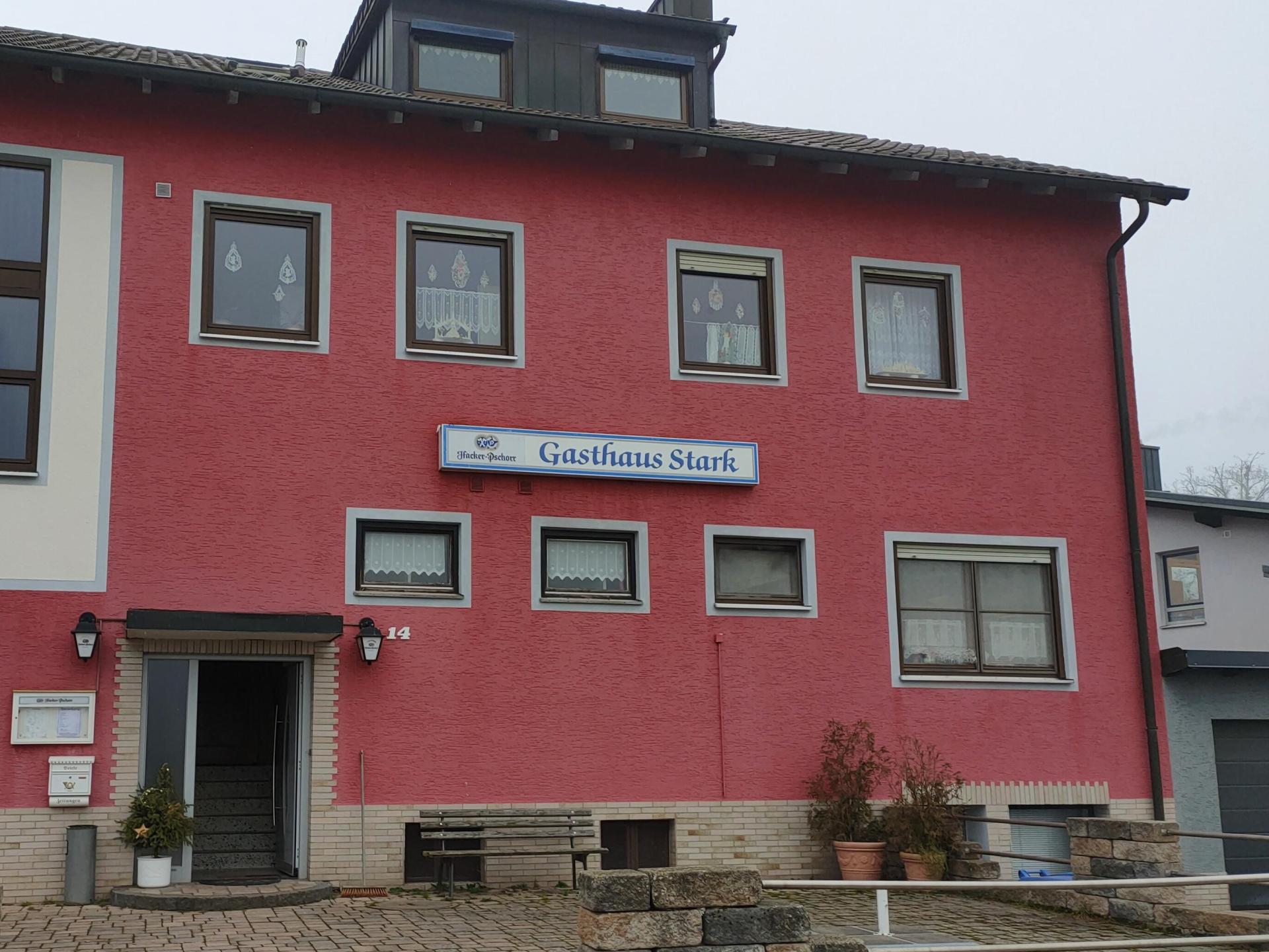 Das Gasthaus Stark in Schwarzenbach bei Pressath schließt zum Jahresende. (Bild: ald)