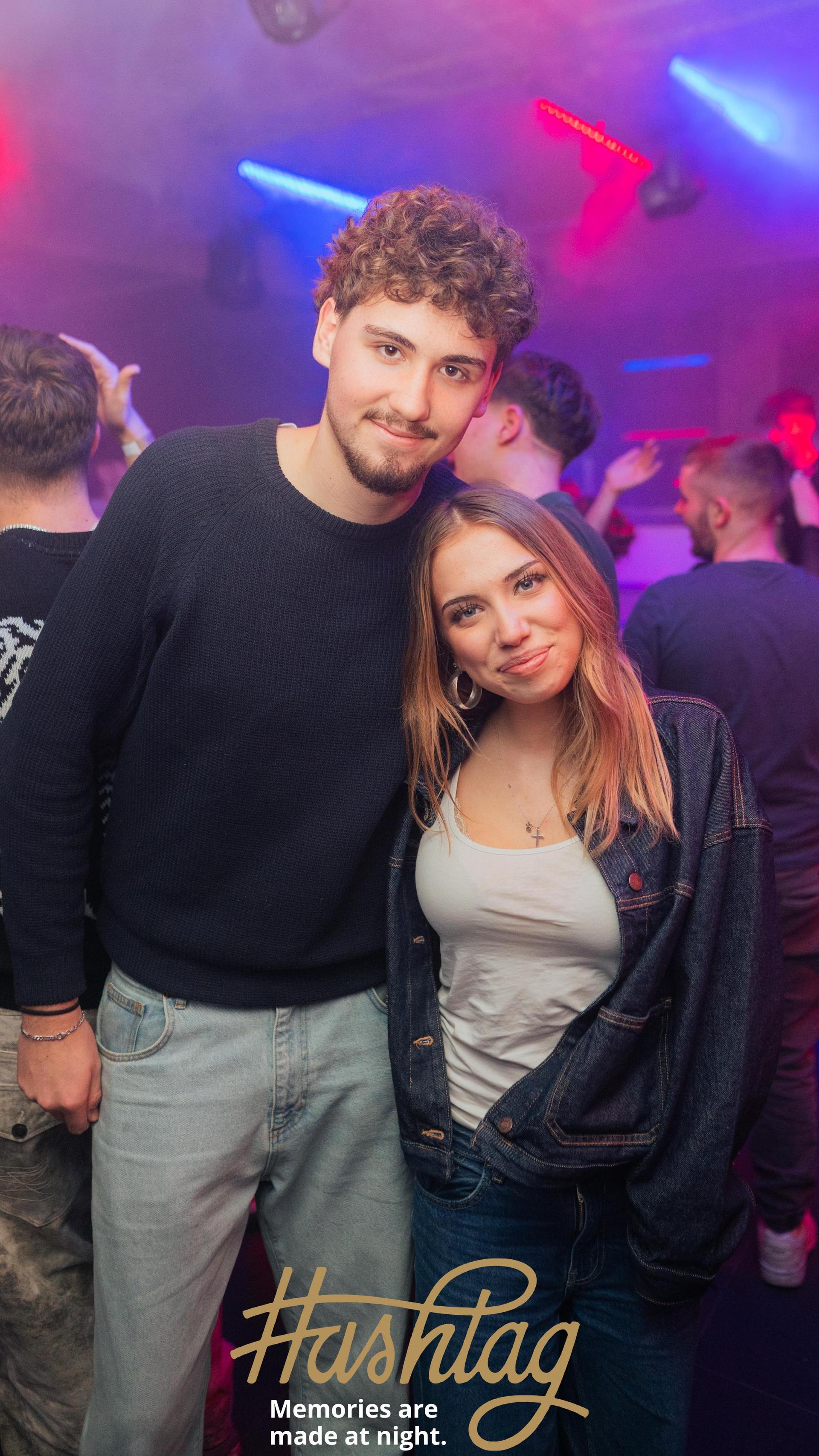 Am Freitag haben sich im Weidener Hashtag alle „SAINTS &amp; SINNERS” versammelt. (Bild: Hannes Stock)