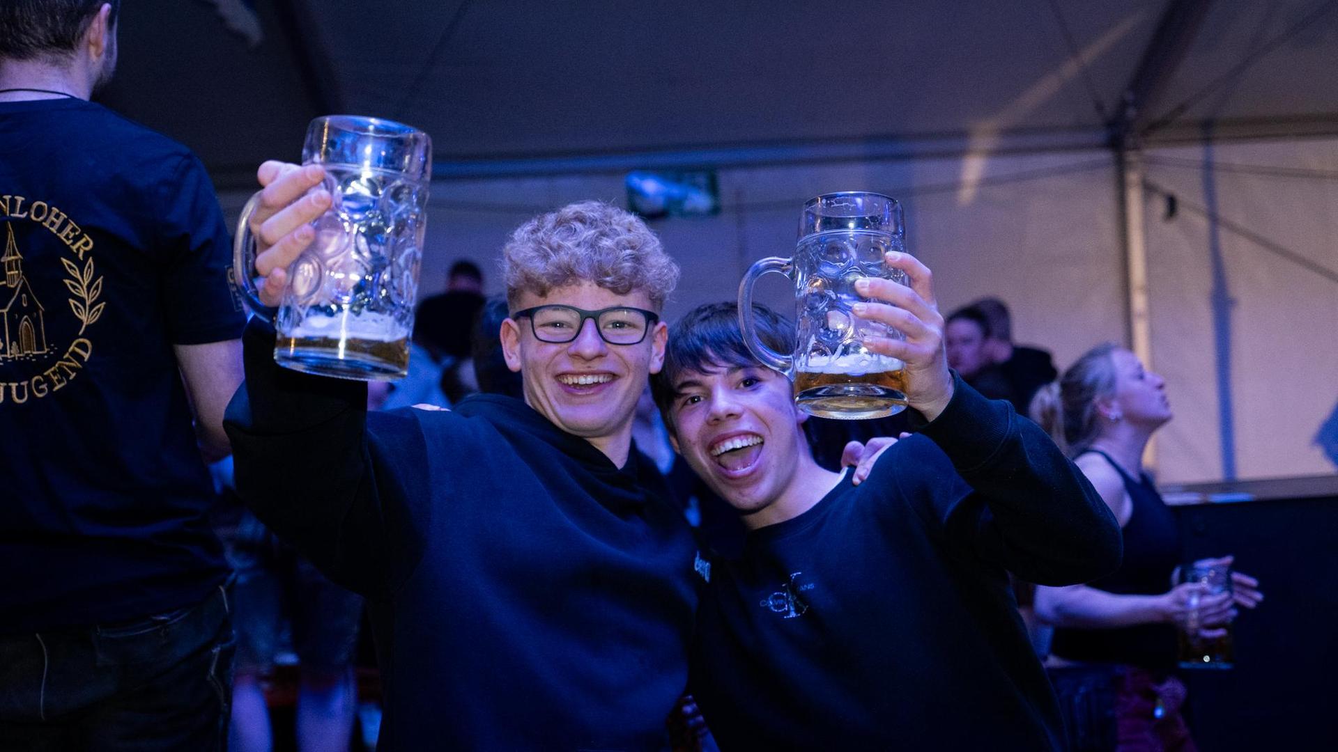 Je später der Abend, desto schöner die Gäste auf dem KKWU. (Bild: knz)