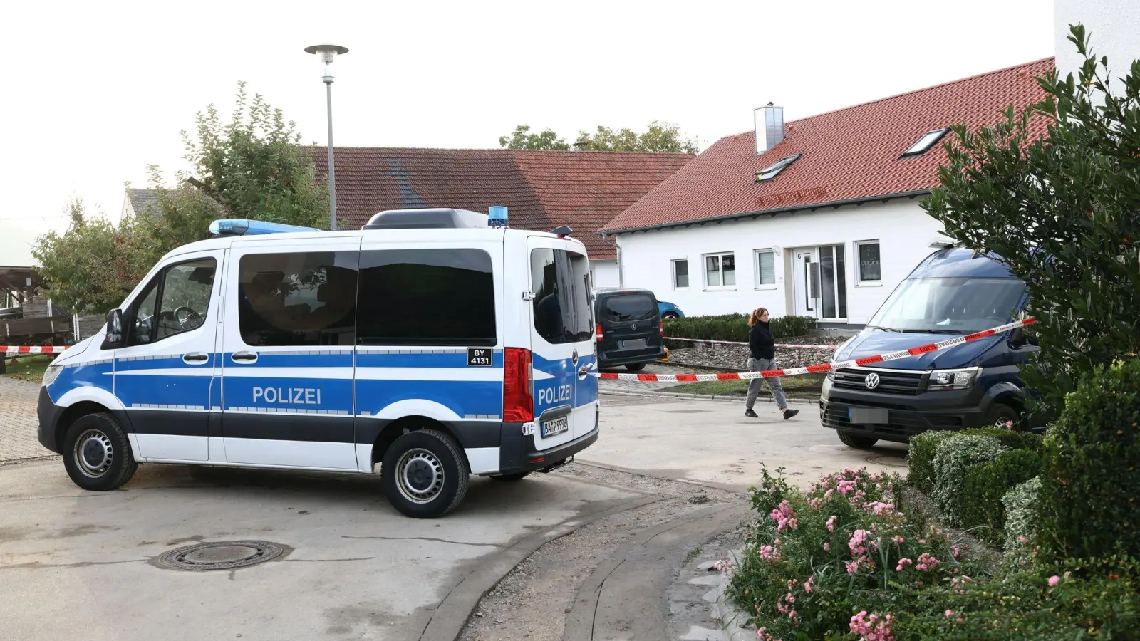 Bei einer routinemäßigen Waffenkontrolle sind zwei Behördenmitarbeiter getötet worden. (Archivbild: Daniel Löb/dpa)
