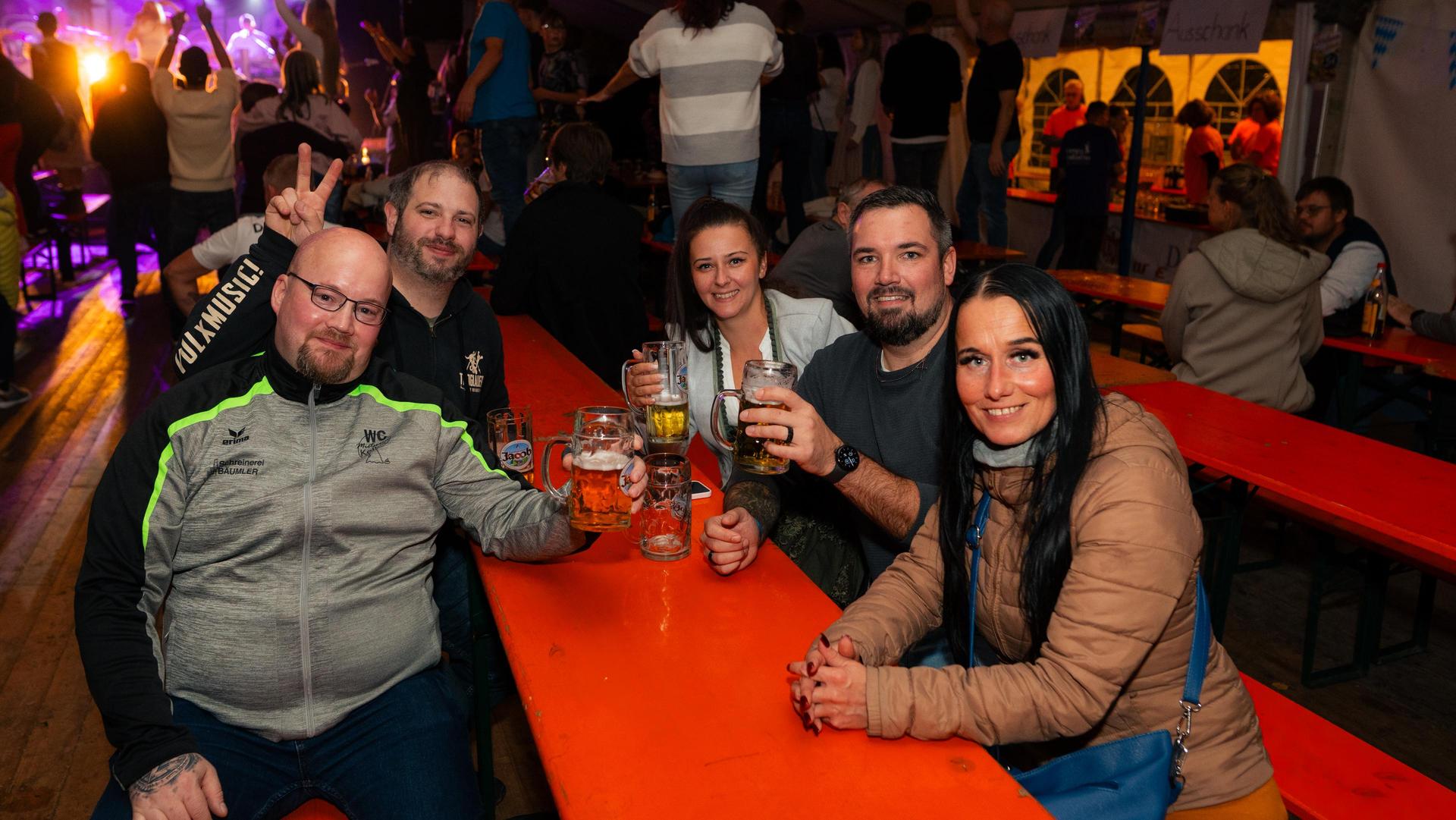 Die Highlights am Samstag bei der Kirchweih der DJK Weiden. (Bild: Hannes Stock)