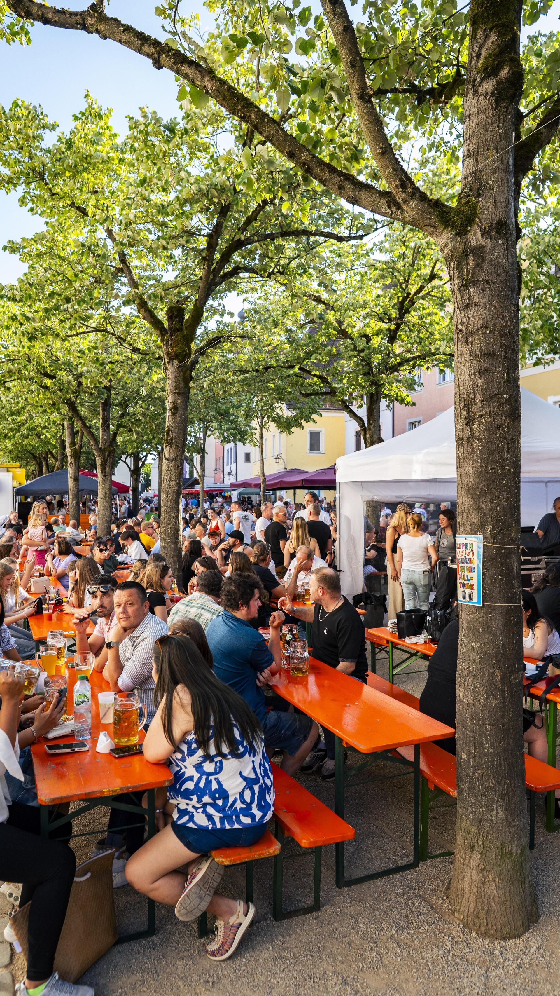 Bürgerfest-Samstag in Weiden: Die Fotos vom Unteren Markt. (Bild: Hannes Stock)