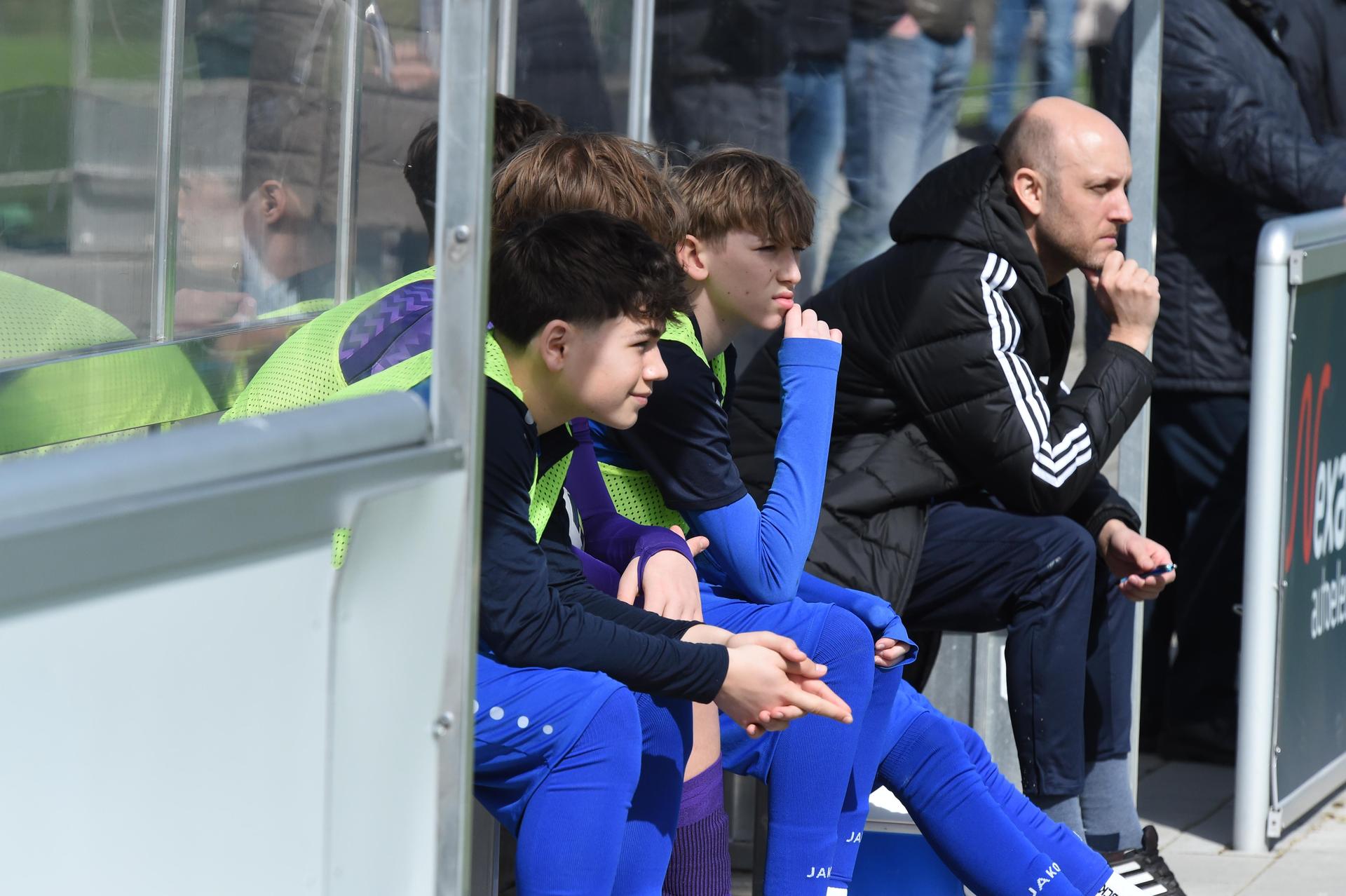 Bildergalerie der C-Junioren der SpVgg SV Weiden in der Bayernliga-Aufstiegsrunde. Die Weidener verloren die Partie mit 0:3 gegen Deggendorf.  (Bild: Gerhard Büttner)