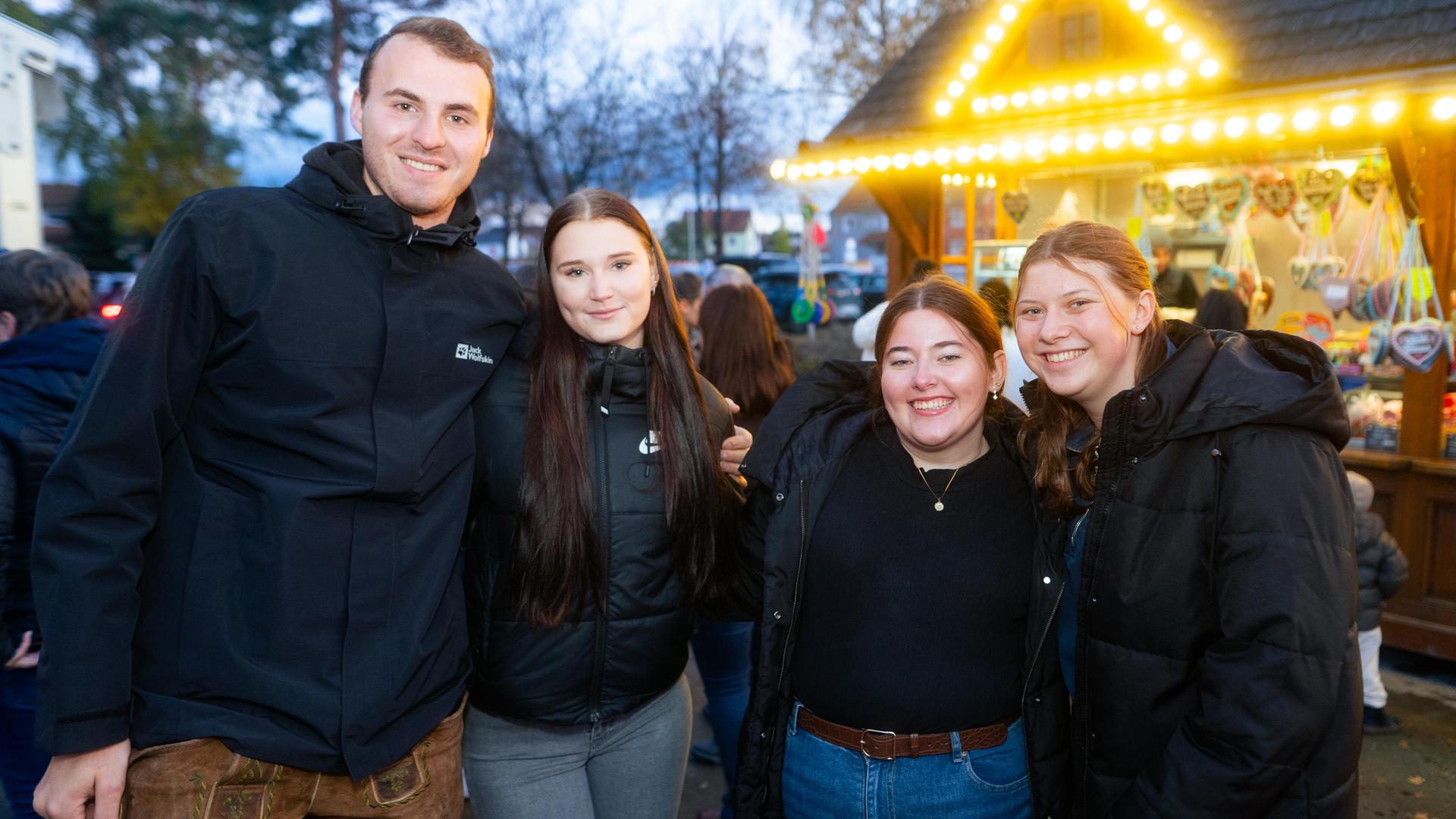 Auch am Sonntag habt ihr auf der Kirwa in Weiherhammer gefeiert. (Bild: Hannes Stock)