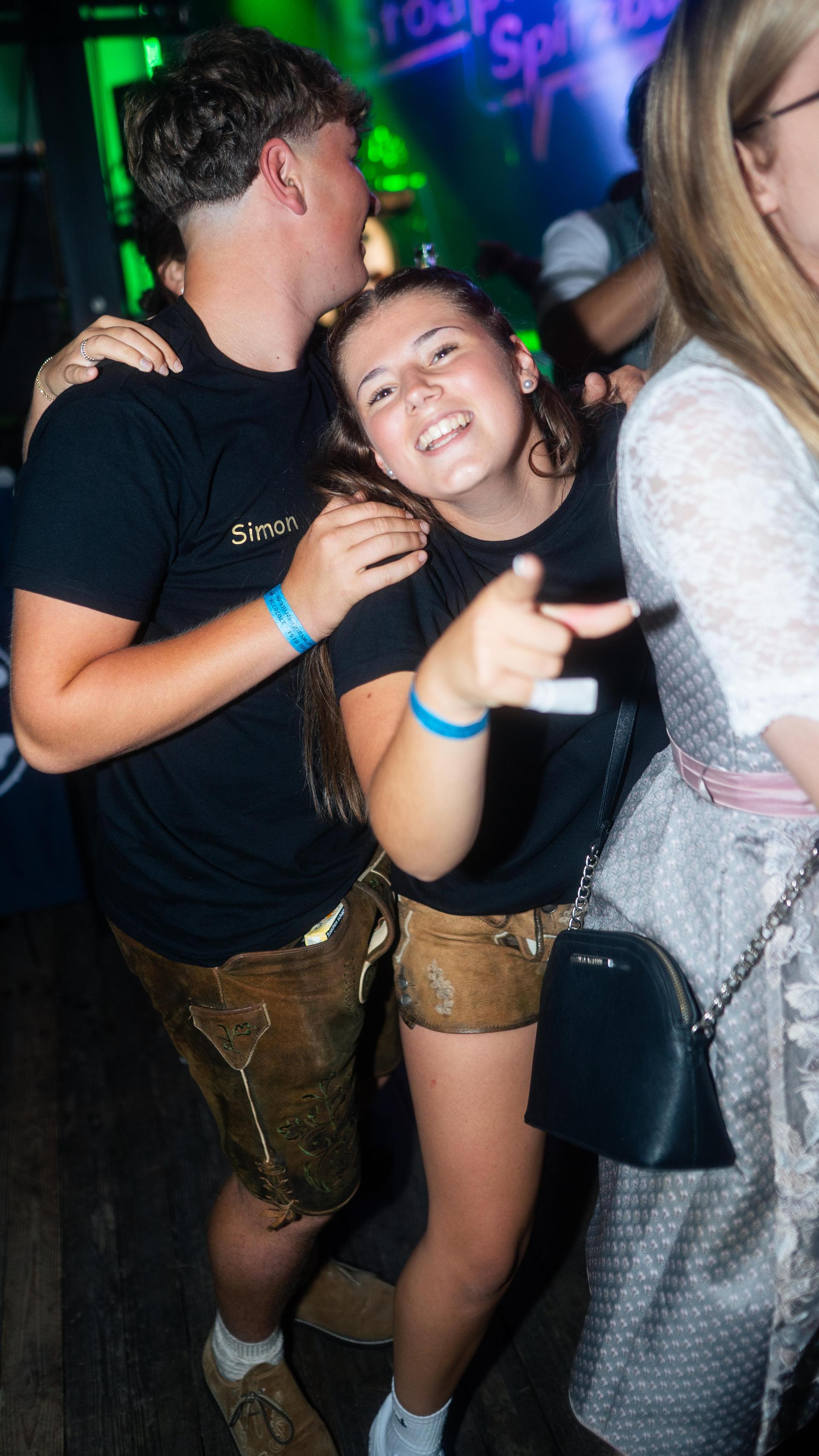 Wernberg feiert Kirwa, die Stoapfälzer Spitzbuam liefern die Musik zum Fest. (Bild: Hannes Stock)