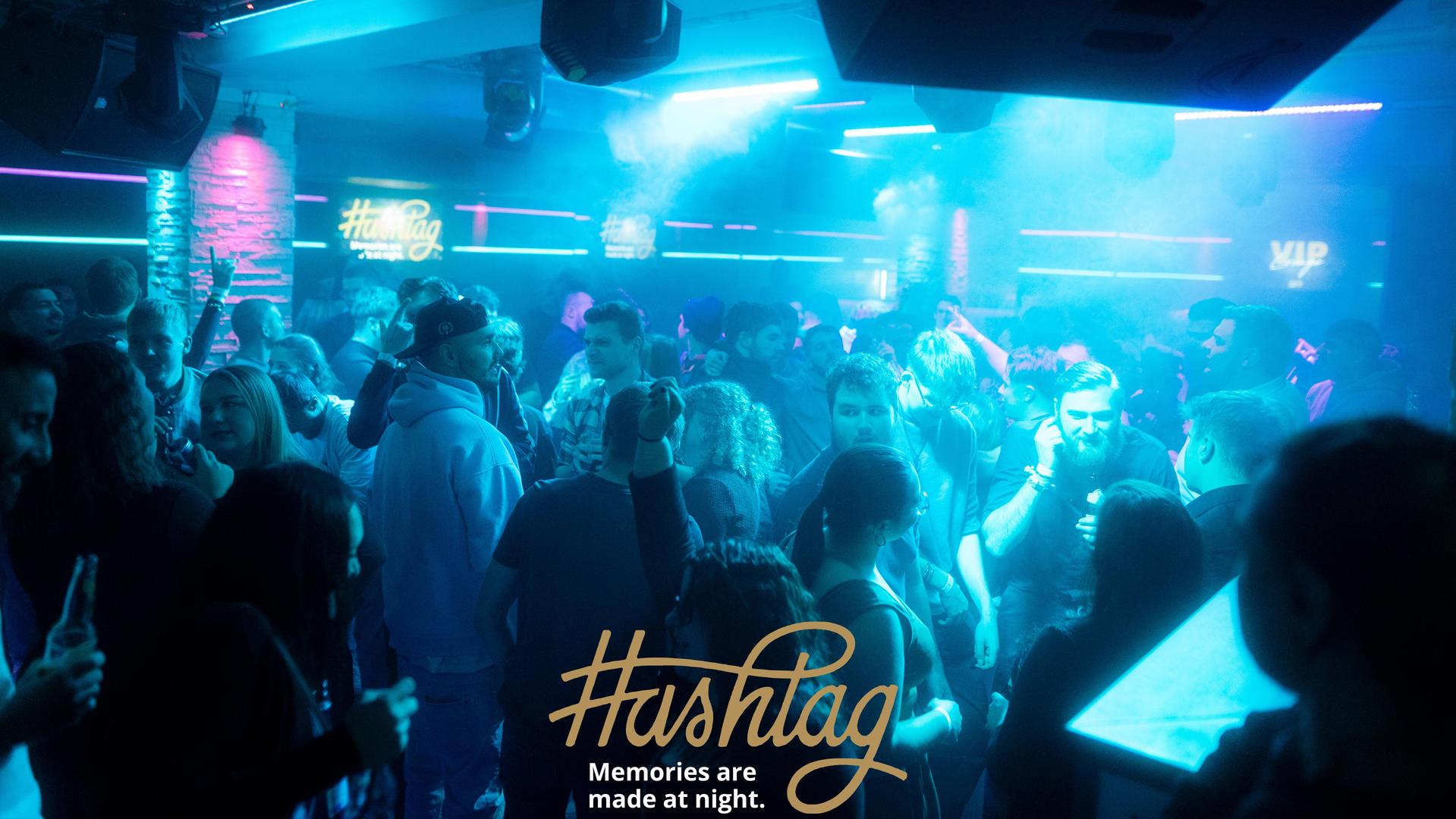 „Deine 2000er im Hashtag”: Die Bilder vom Freitag. (Bild: Hannes Stock)