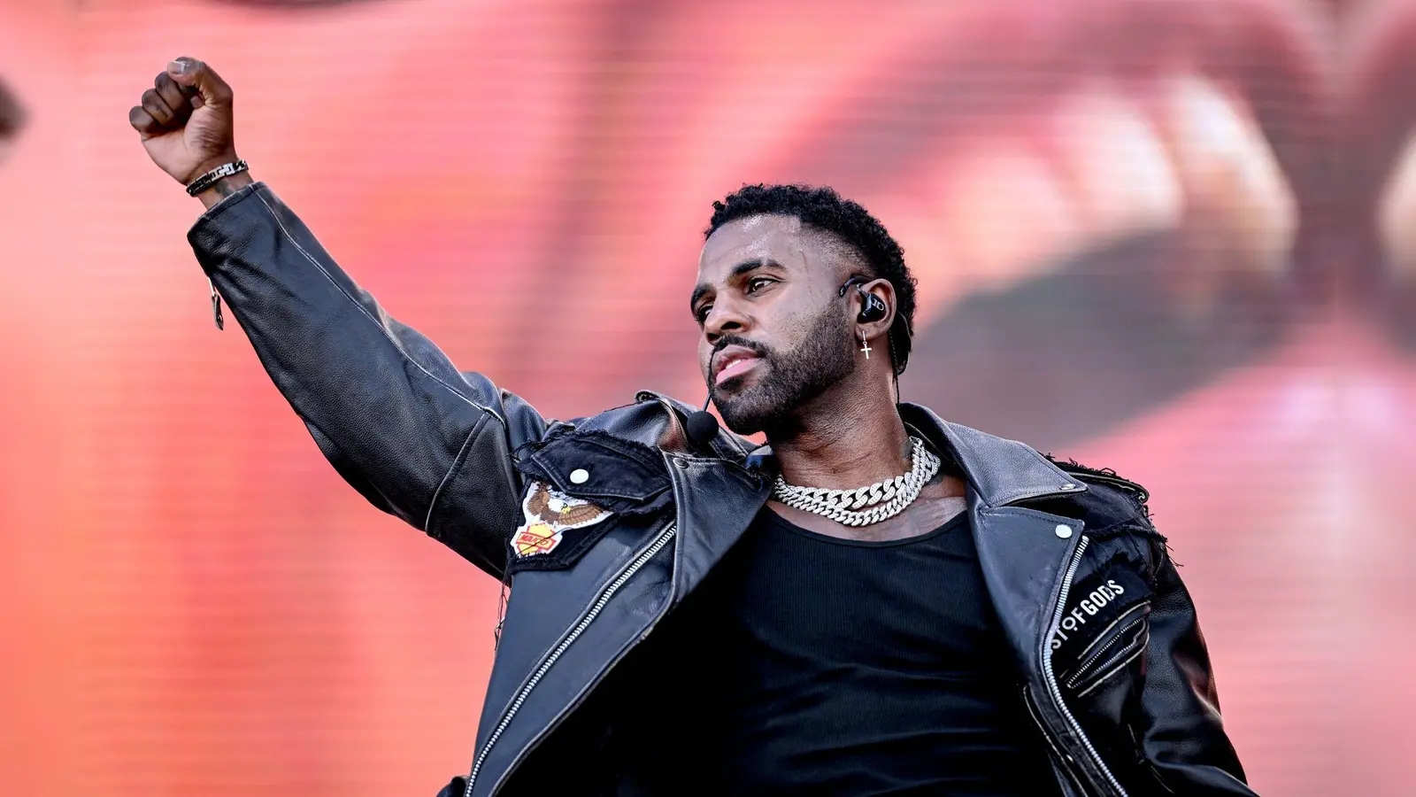 Der US-amerikanische Sänger Jason Derulo steht beim Lollapalooza Festival Berlin, am 30. April ist er in Regensburg zu sehen. (Bild: Britta Pedersen/dpa)