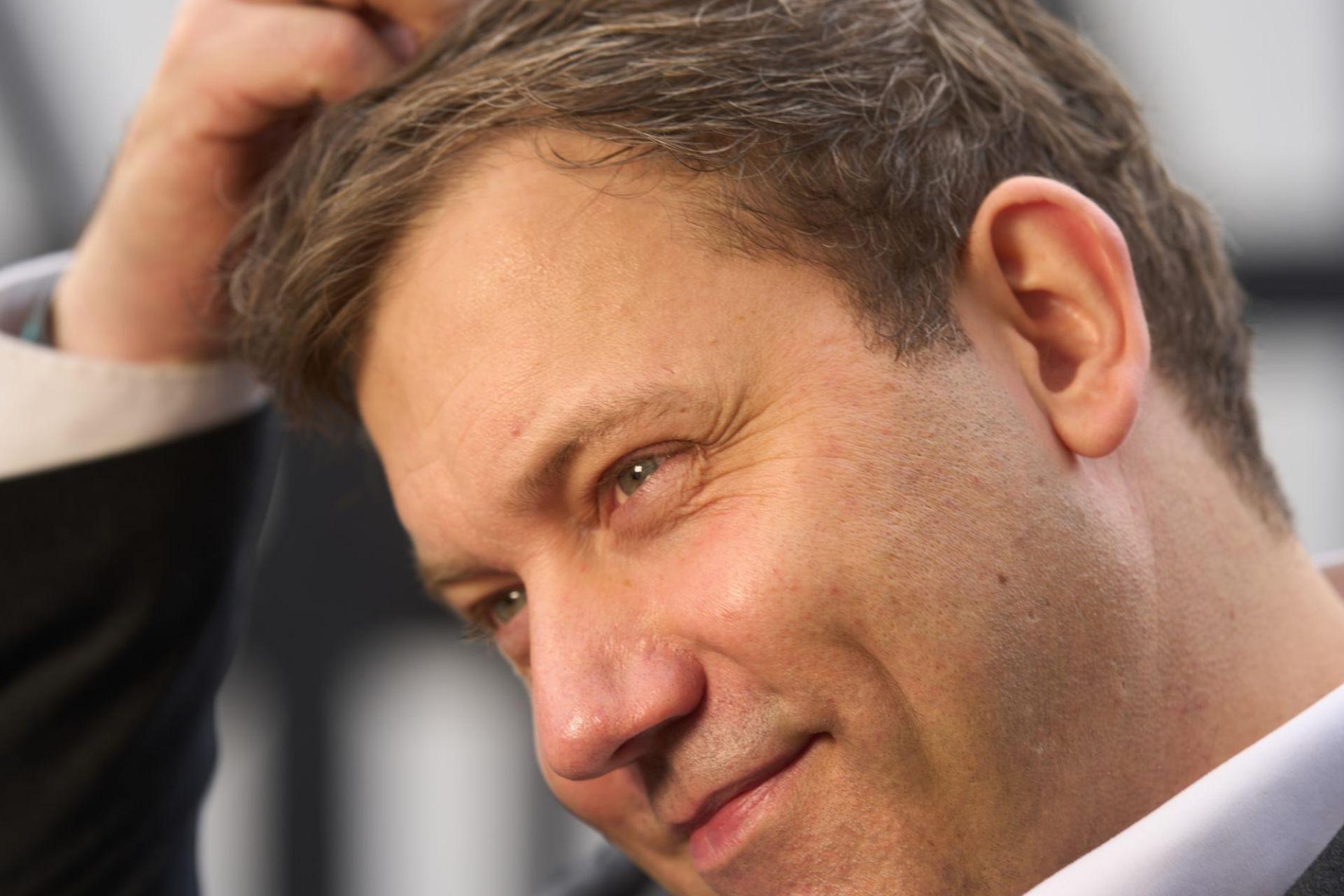 Vizekanzler Lars Klingbeil ist bekennender Serienfan. (Archivbild) (Bild: Thomas Frey/dpa)