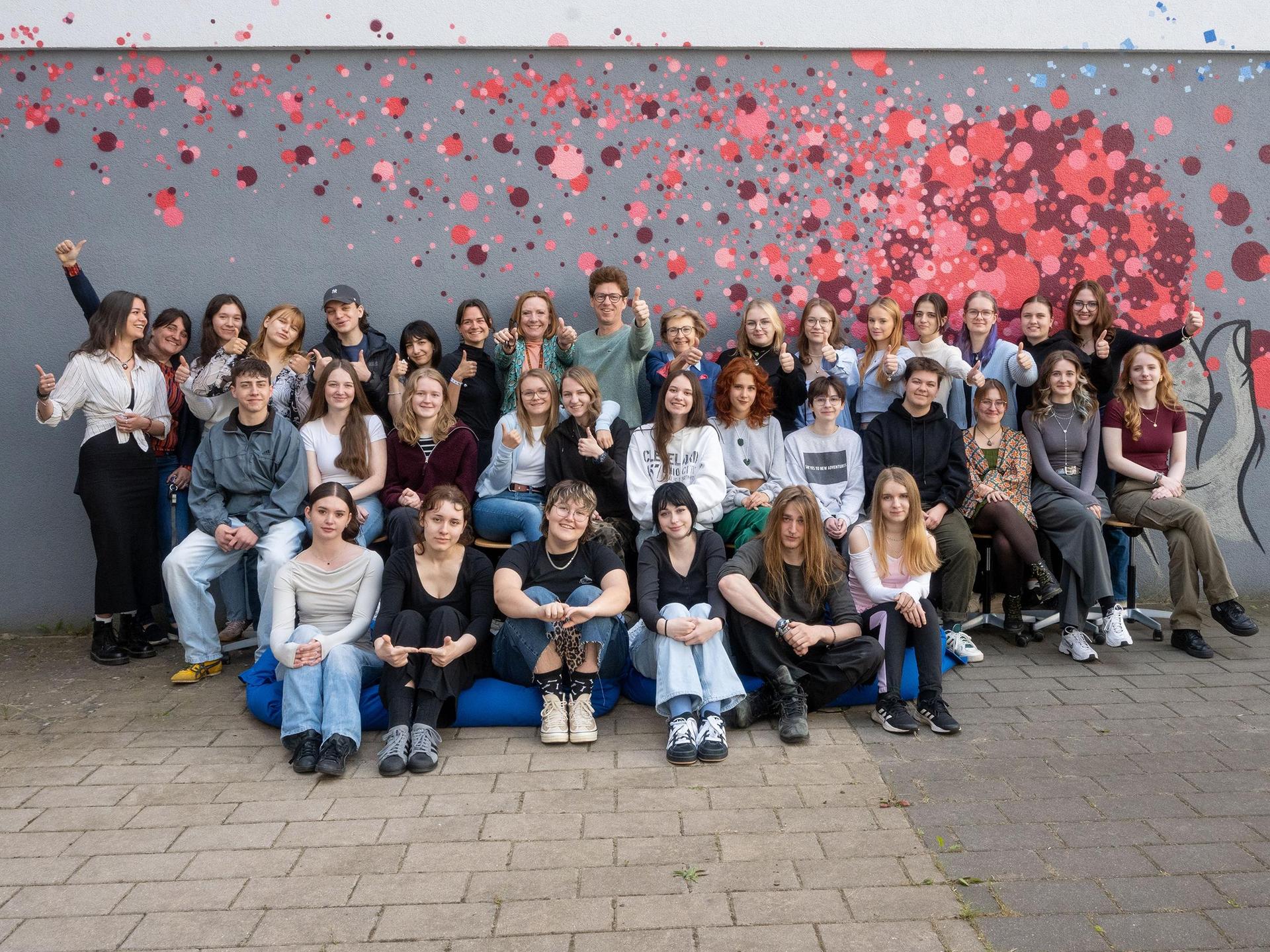 Die Schülerinnen und Schüler der FOS/BOS Weiden waren beim Europäischen Wettbewerb erfolgreich. (Bild: Silke Winkler)