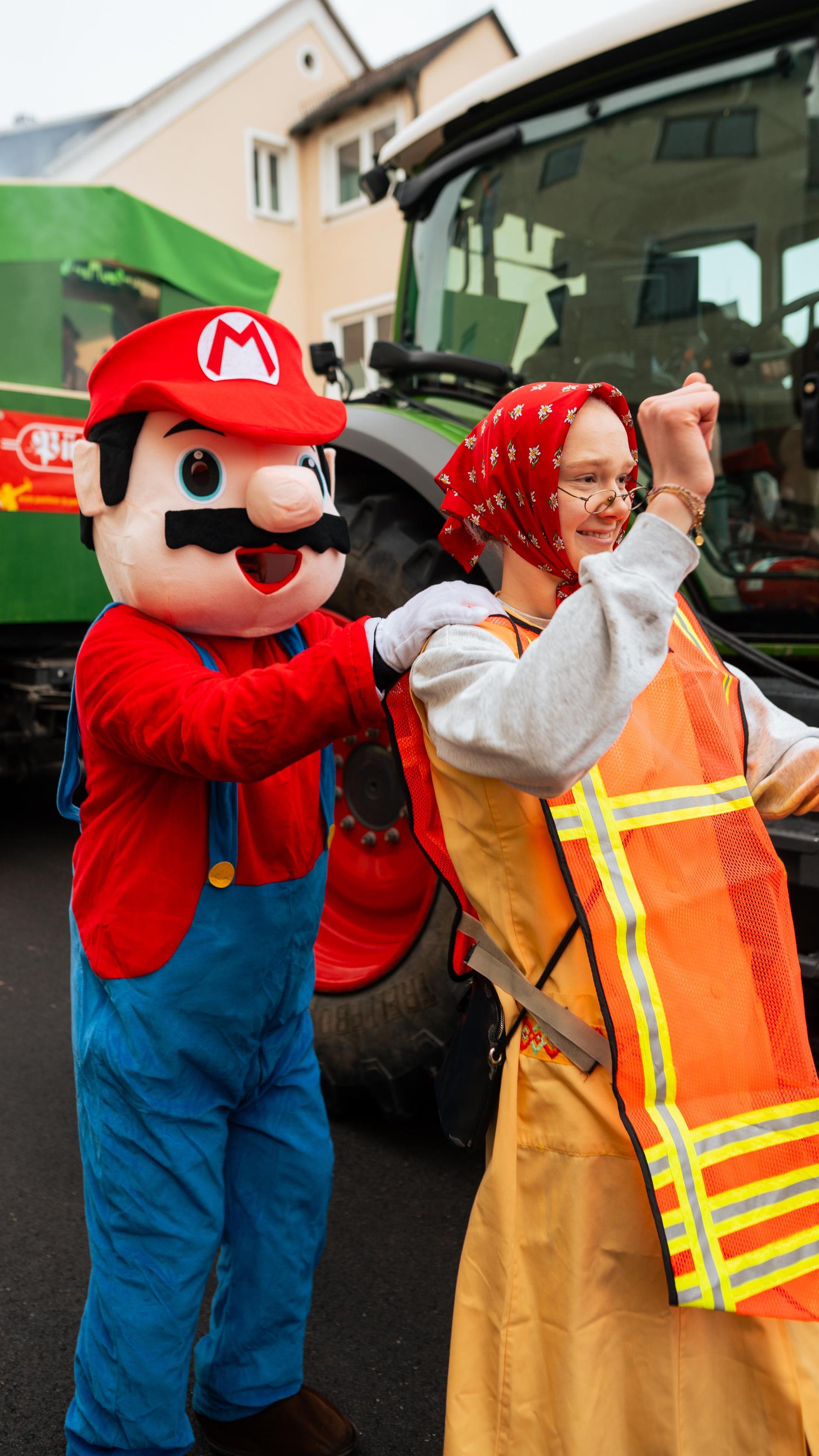 Am Sonntag wurde es bunt beim Pressather Faschingszug. (Bild: Hannes Stock)