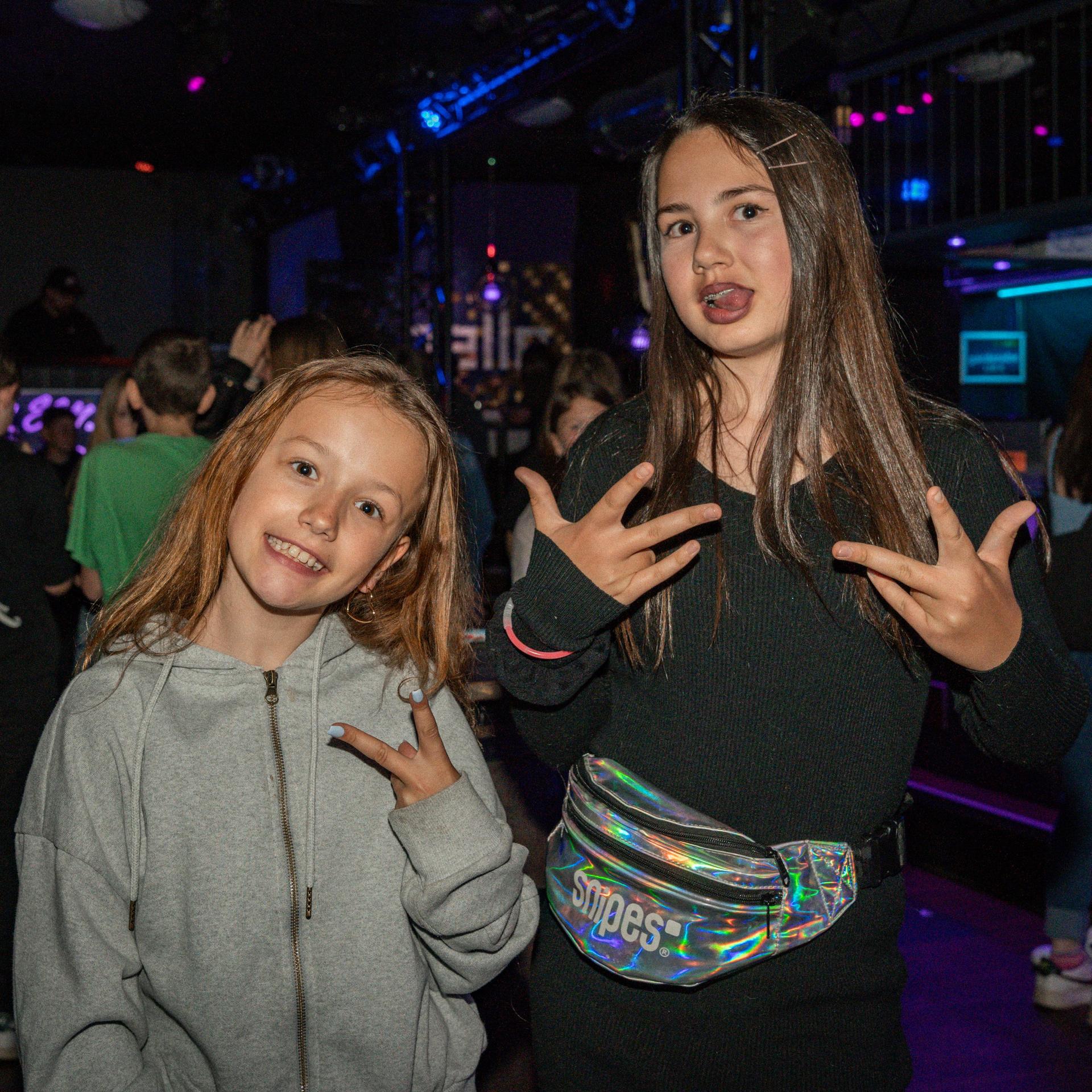 Die Teenieparty im La Belle Waidhaus. (Bild: Timo Kraus)