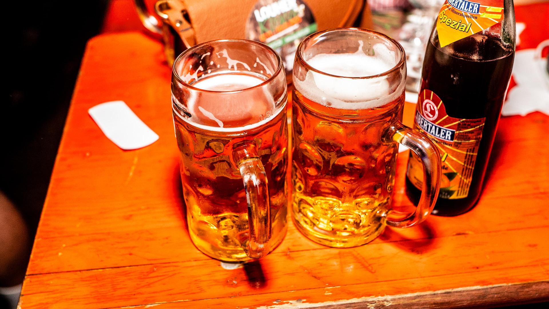 Alle Samstagsbilder der Kirwa in Weiherhammer. (Bild: Hannes Stock)