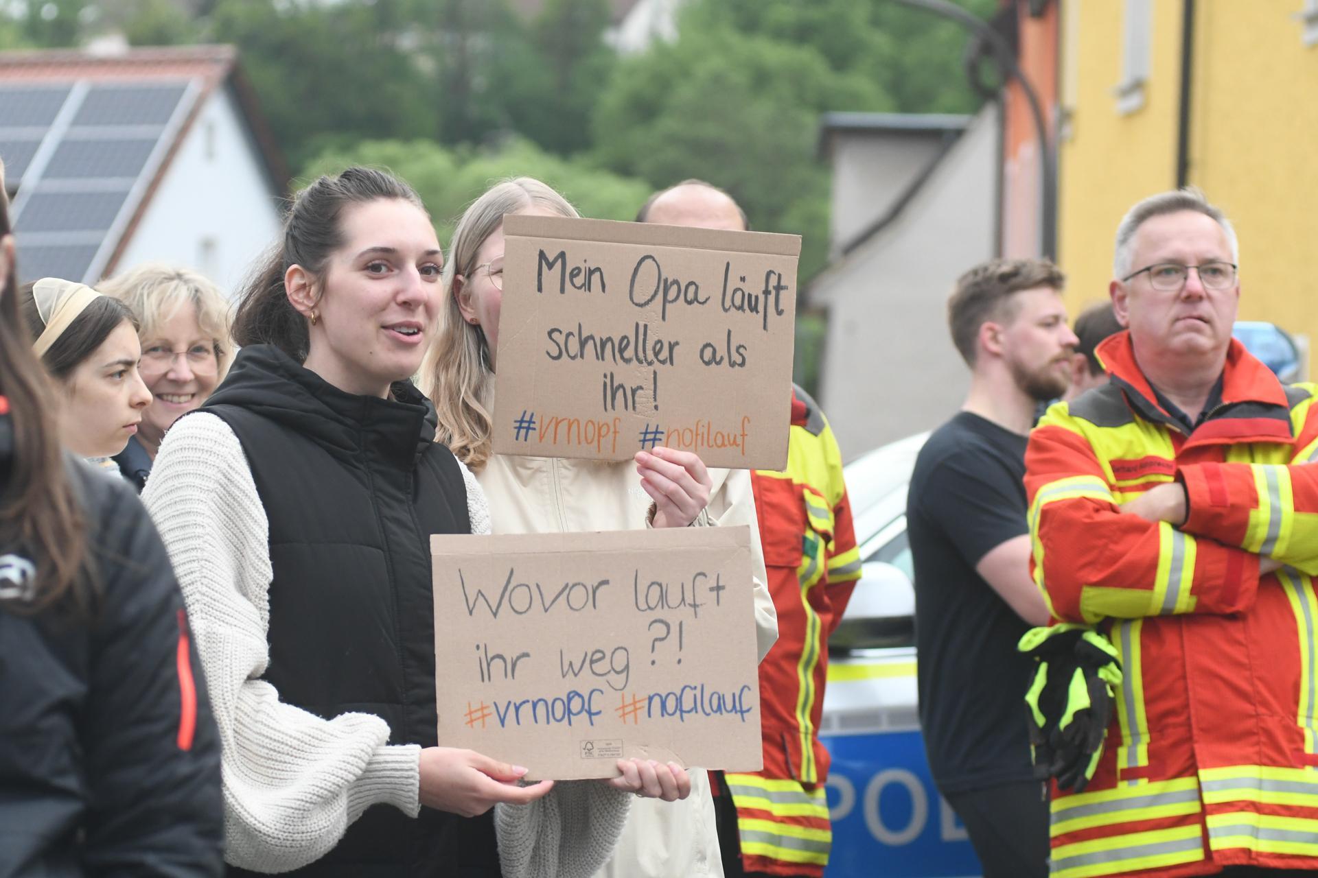 Schon vor zwei Jahren haben die Zuschauer*innen beim Nofi-Lauf kräftig angefeuert.  (Archivbild: Gabi Schönberger)
